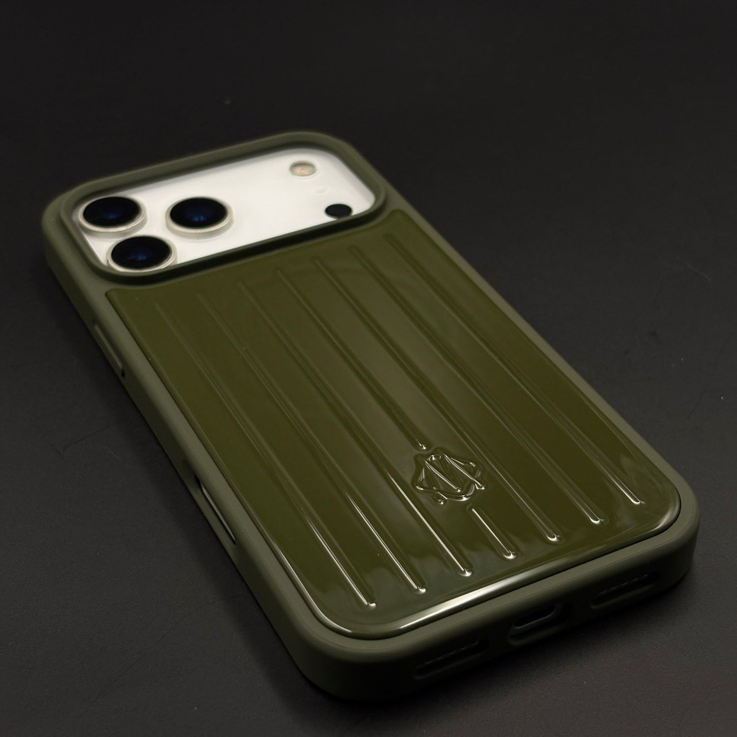 Luxury Brand M Vertical Ribbed Hidden MagSafe OG Case for iPhone 17 Series