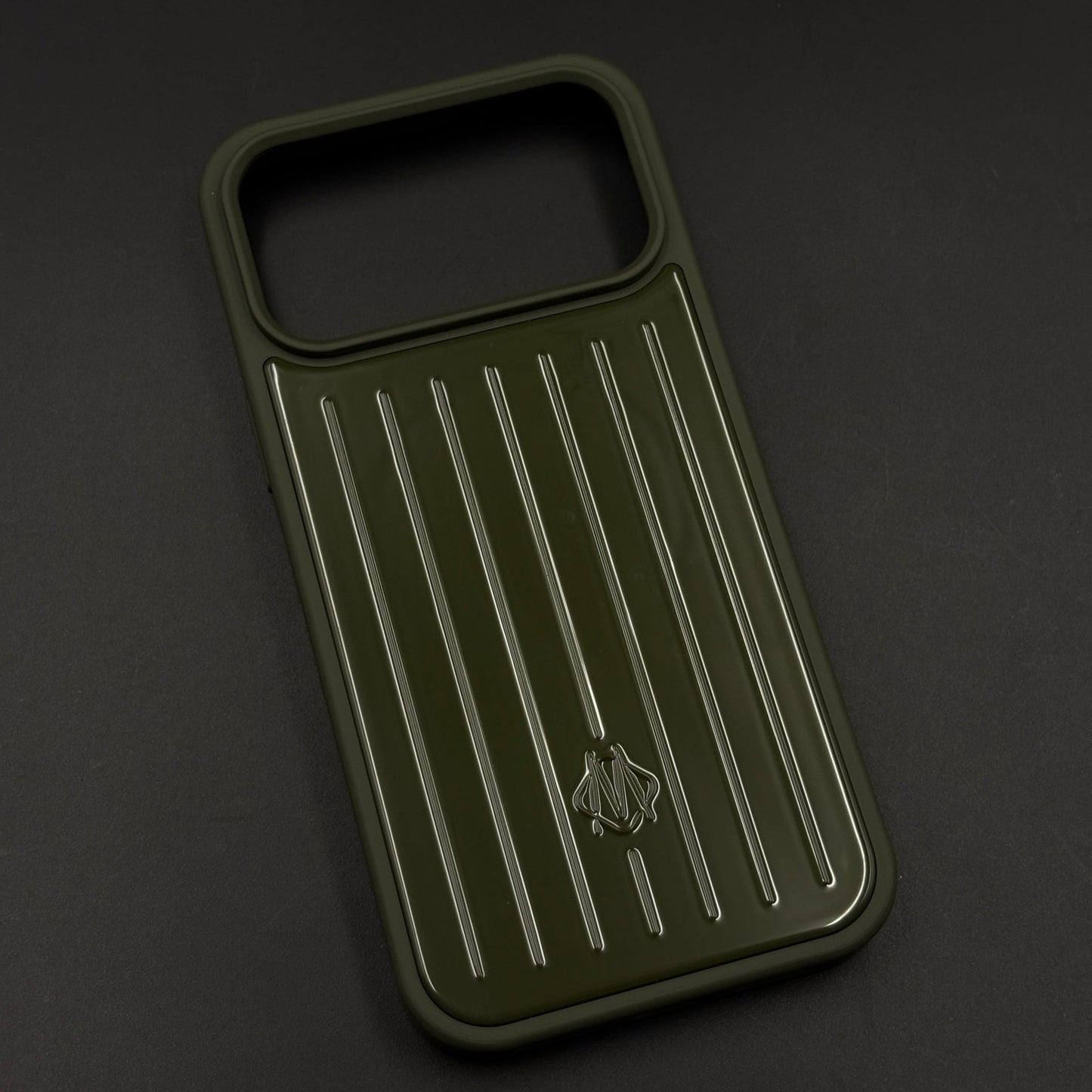 Luxury Brand M Vertical Ribbed Hidden MagSafe OG Case for iPhone 17 Series