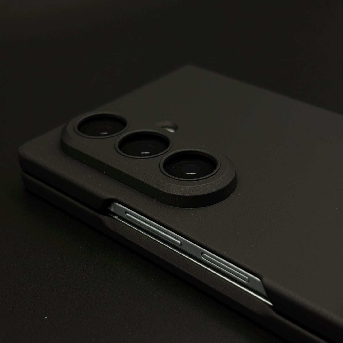 Minimalist Metal Kickstand Case for Samsung Galaxy Z Fold 7 | Slim Premium Protection