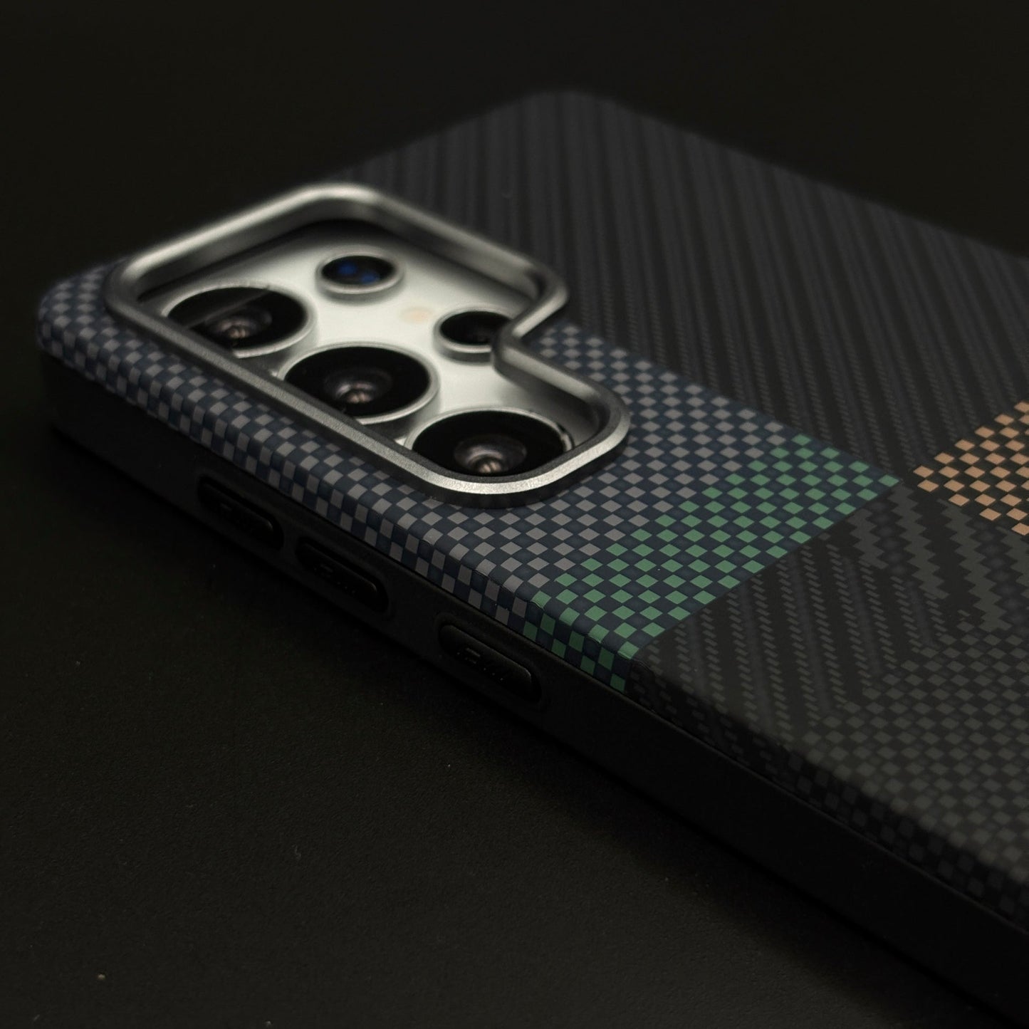 2-in-1 Detachable Magnetic Graphite Mosaic Case for Samsung Galaxy S25 Ultra | Transparent Shell & Design Plate