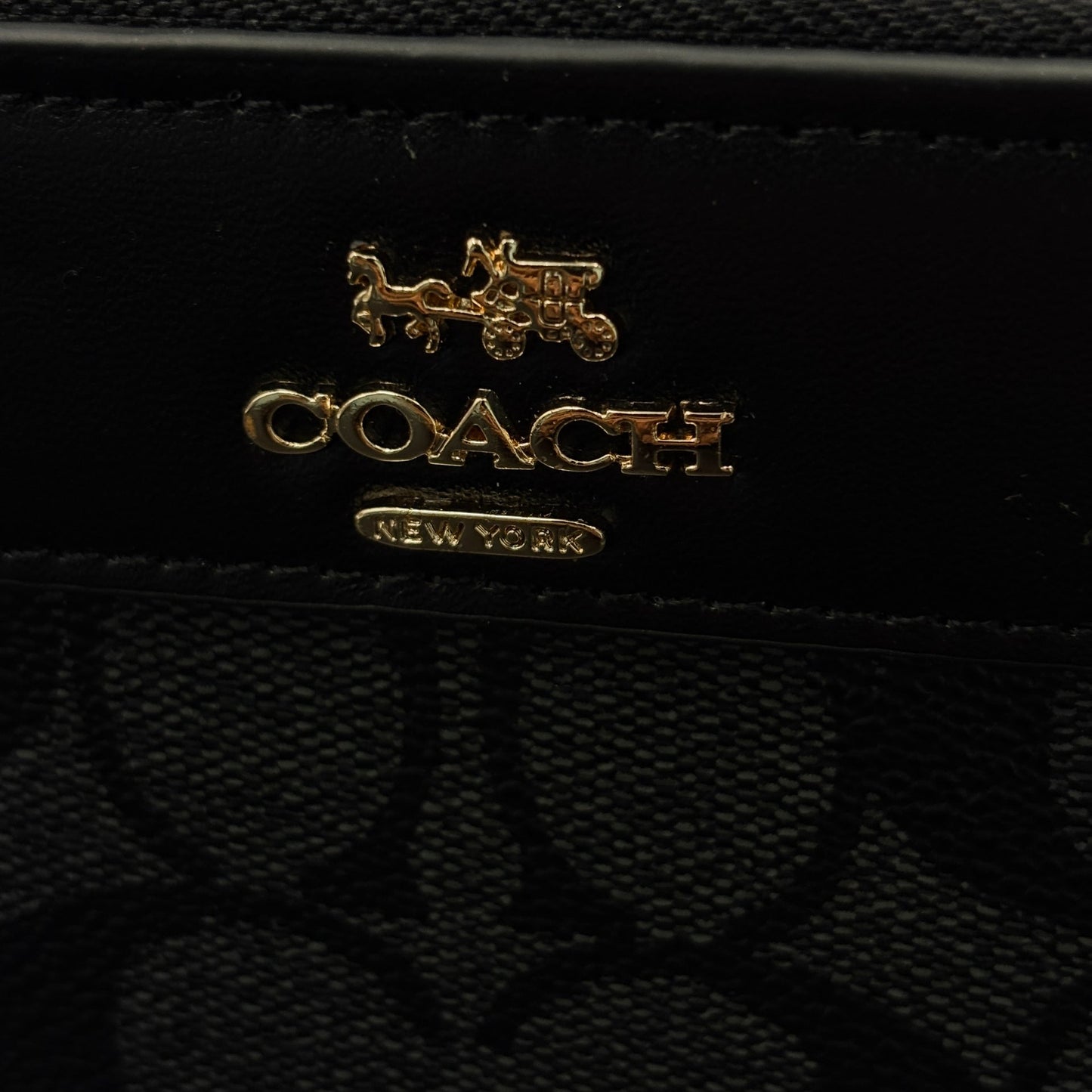 Luxury Brand C Zipper Card Holder Wallet with Gold Embossed Logo with Box