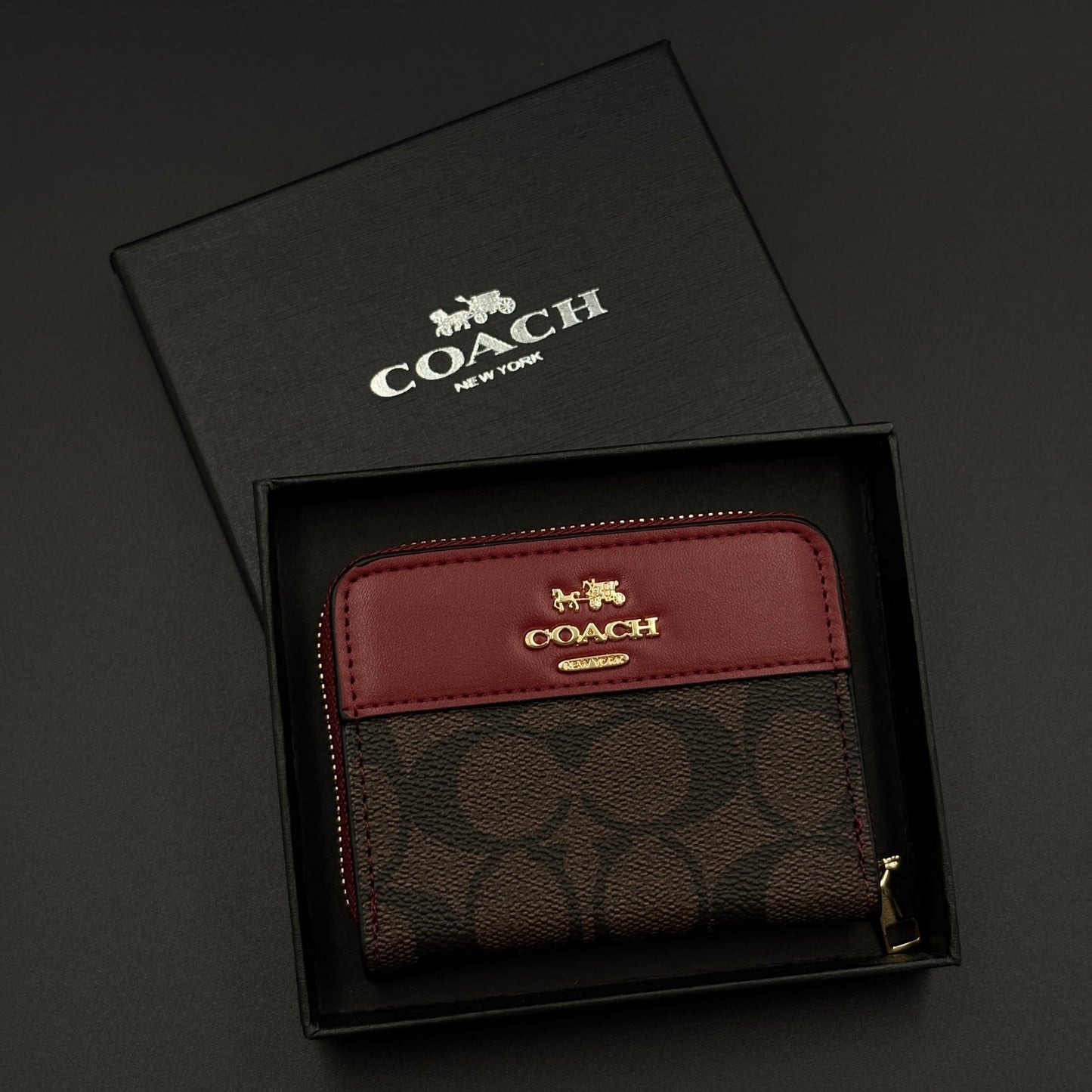 Luxury Brand C Zipper Card Holder Wallet with Gold Embossed Logo with Box