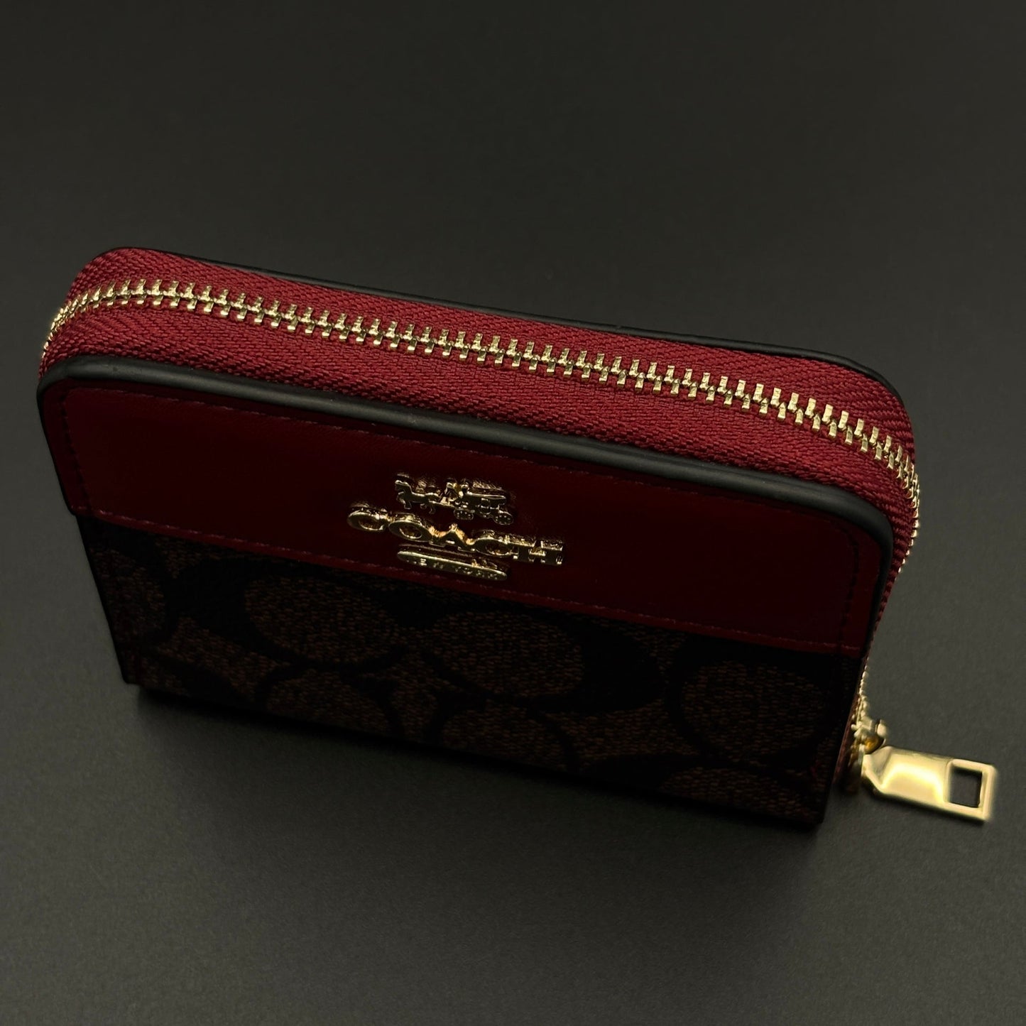 Luxury Brand C Zipper Card Holder Wallet with Gold Embossed Logo with Box