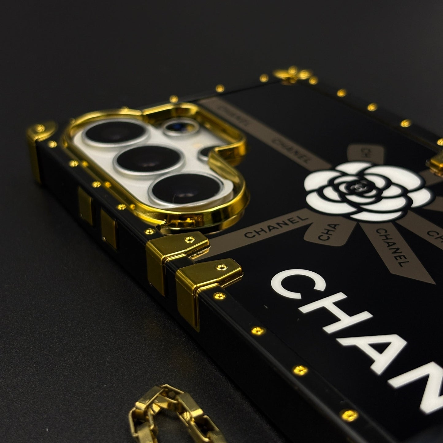 Luxury CC Square Trunk Case with Chain for Samsung Galaxy S26 Ultra