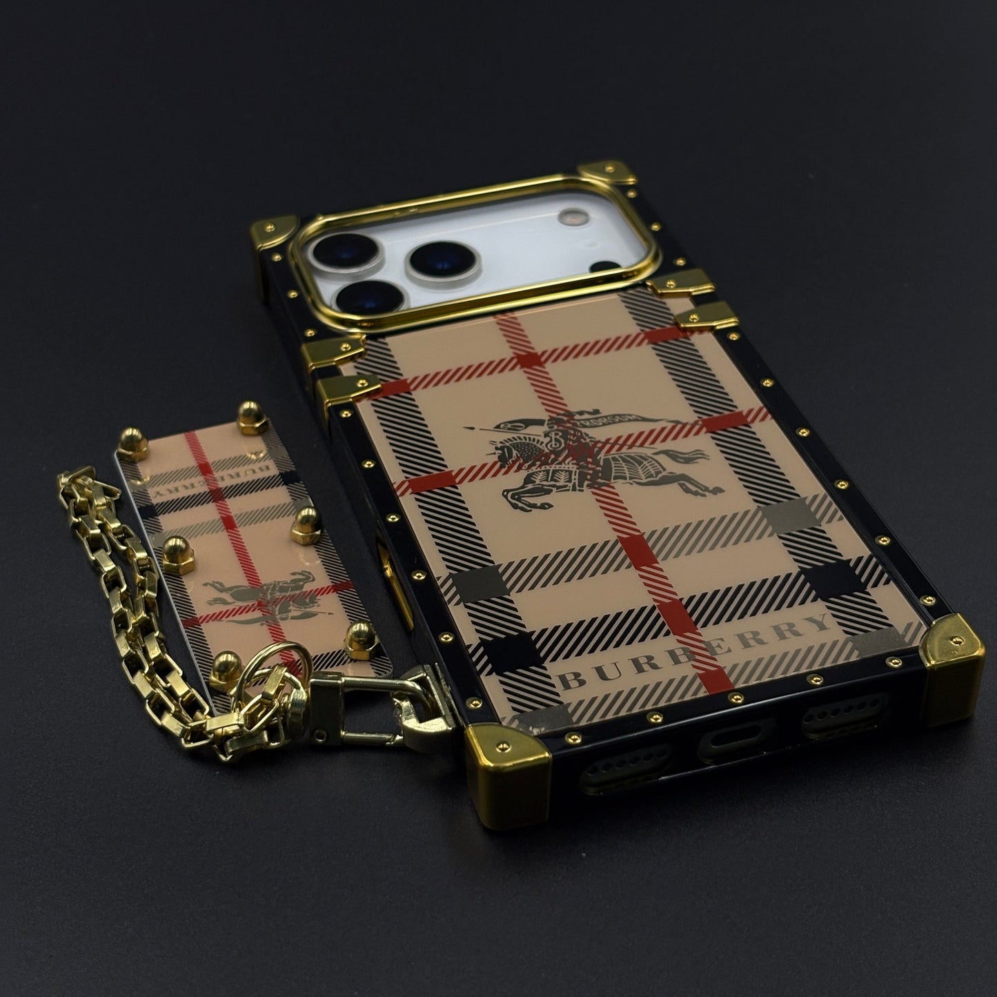 Luxury BBRY Square Trunk Case with Chain for iPhone 17 Series