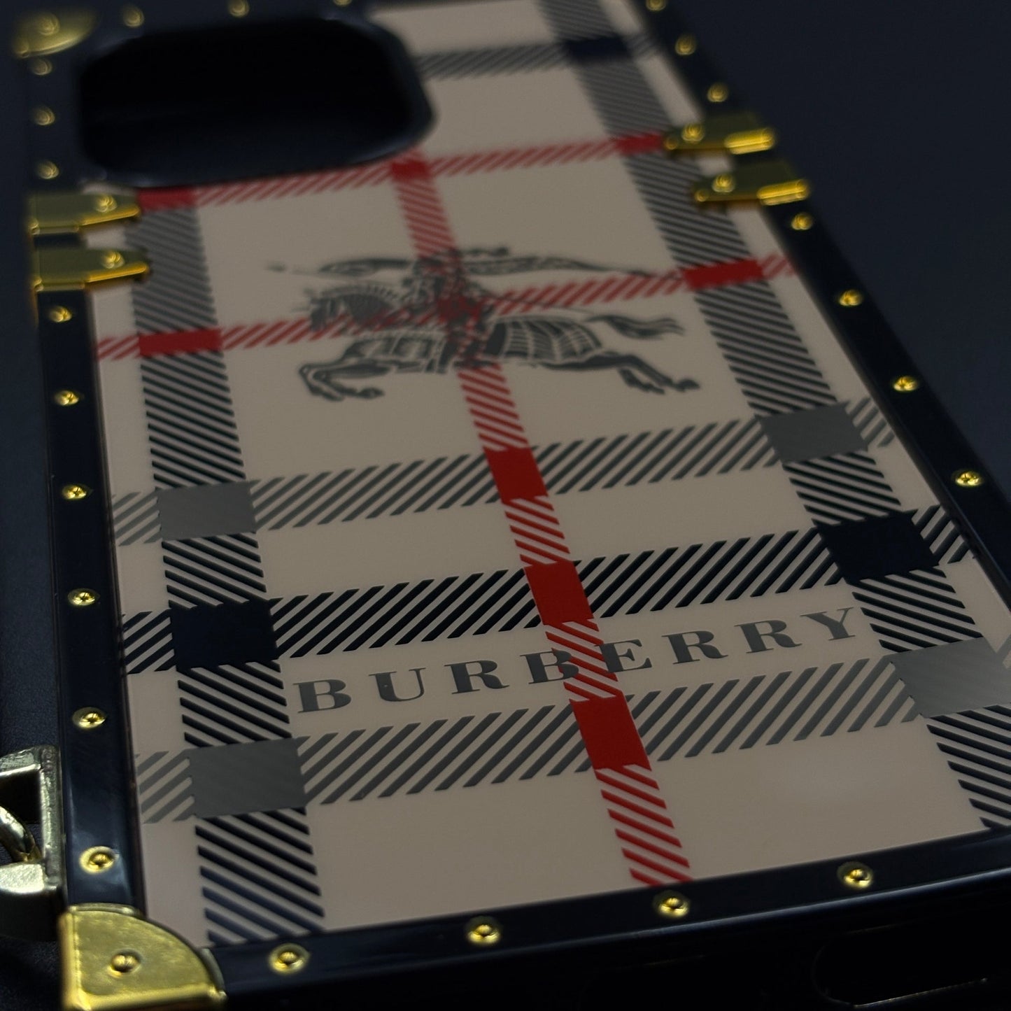 Luxury BBRY Square Trunk Case with Chain for iPhone 16 Pro Max