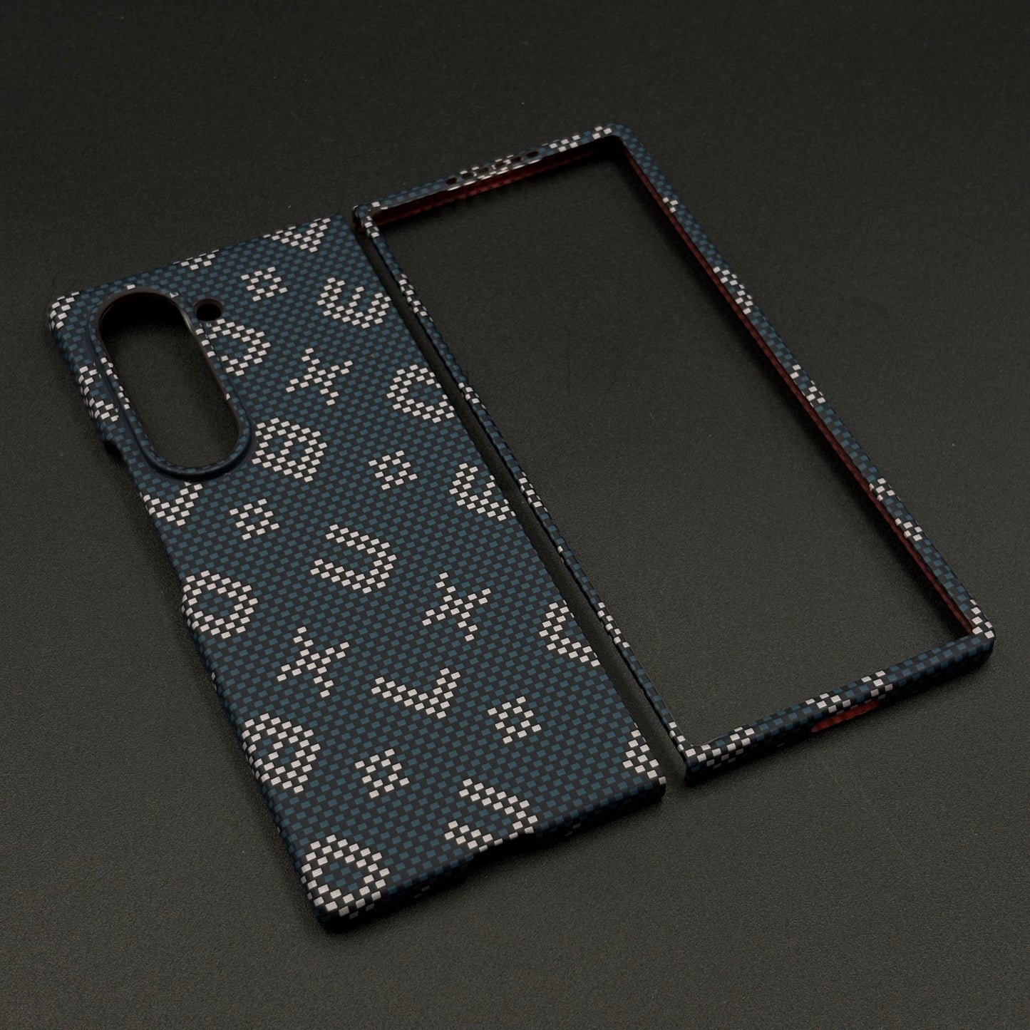 Glow in the Dark Aramid Fiber Case for Samsung Galaxy Z Fold 6 | Hidden Magsafe | Luminous Design