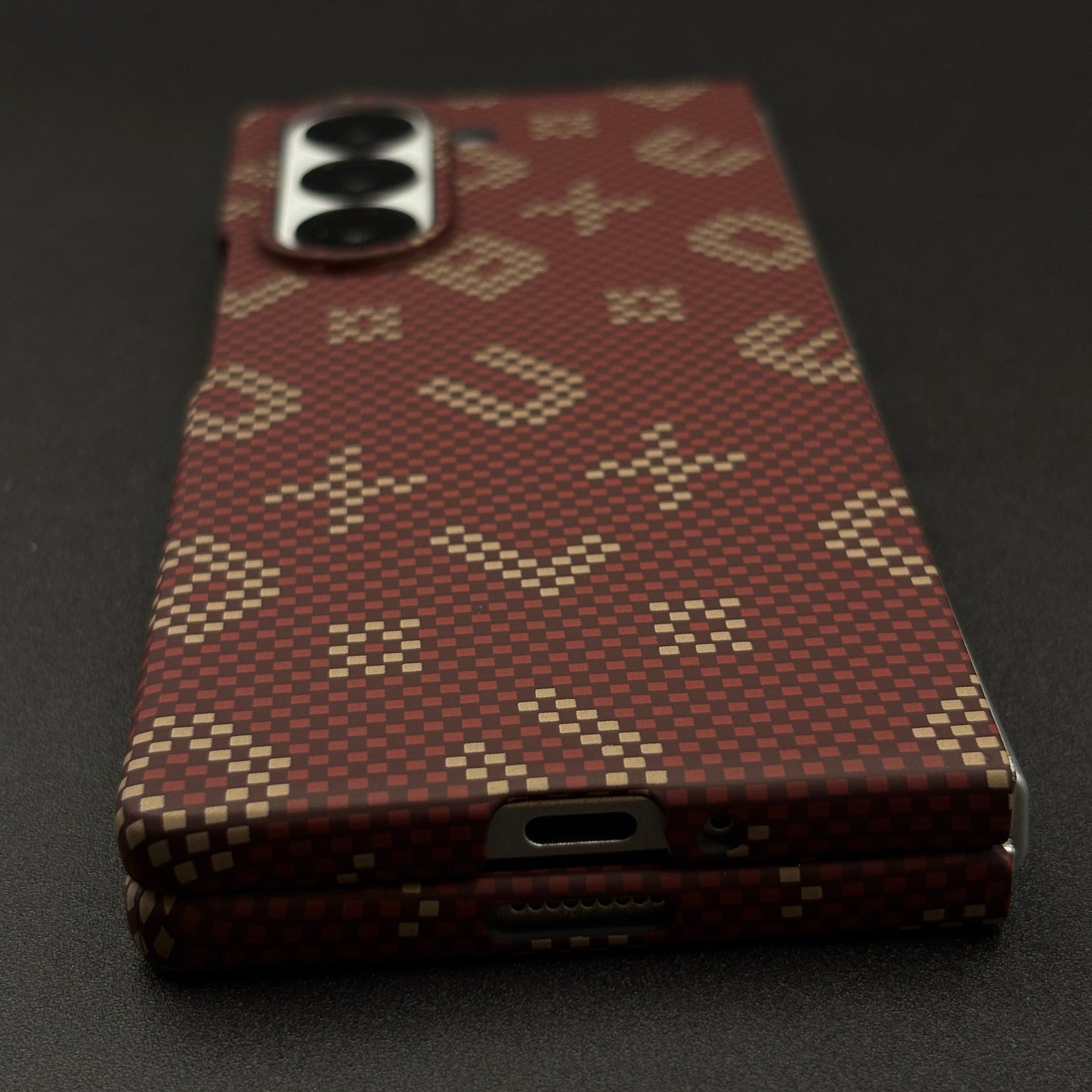 Glow in the Dark Aramid Fiber Case for Samsung Galaxy Z Fold 6 | Hidden Magsafe | Luminous Design
