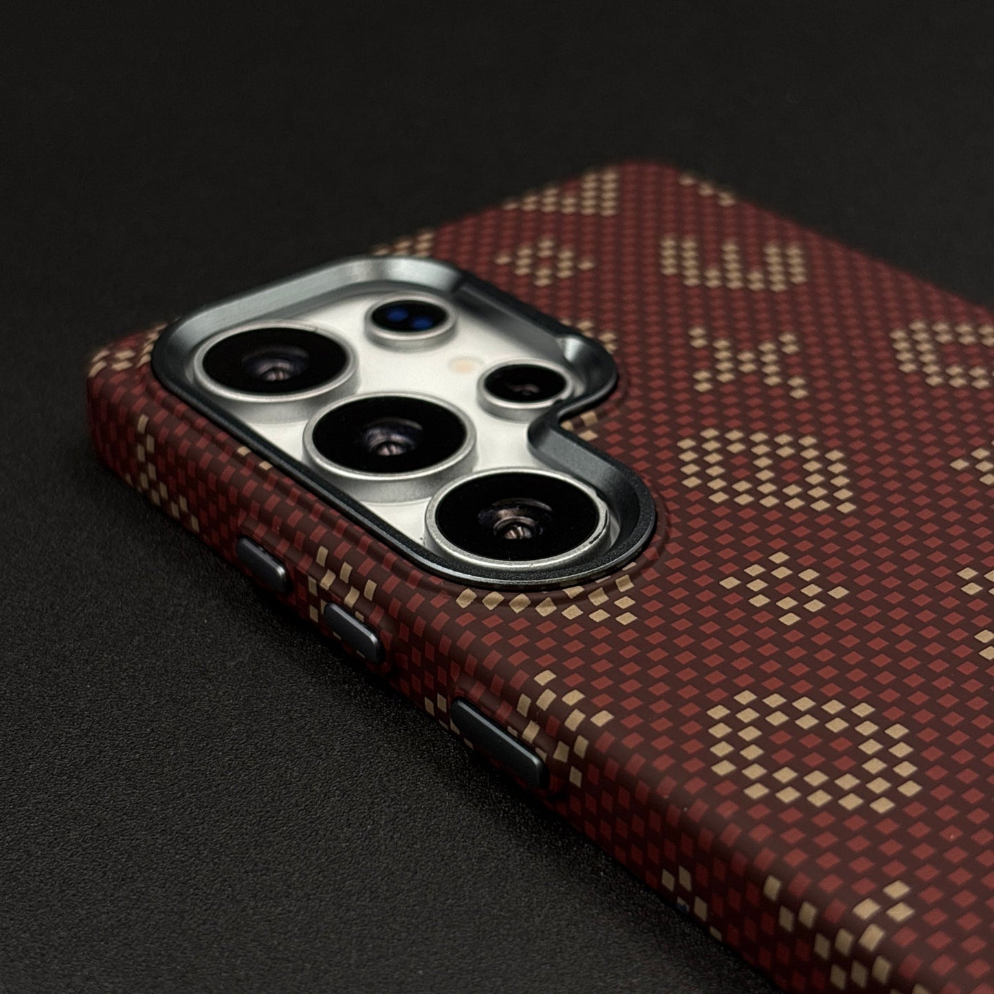 Glow in the Dark Aramid Fiber Case for Samsung Galaxy S25 Ultra | Hidden Magsafe | Luminous Design