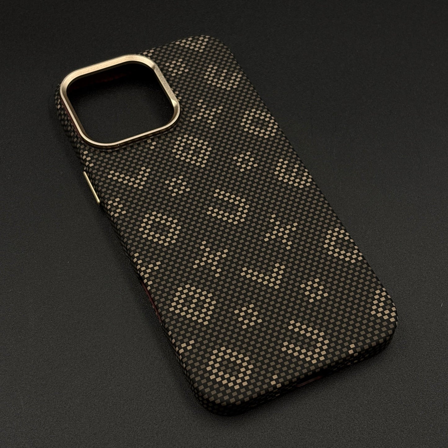 Glow in the Dark Aramid Fiber Case for iPhone Series | Hidden Magsafe | Luminous Design