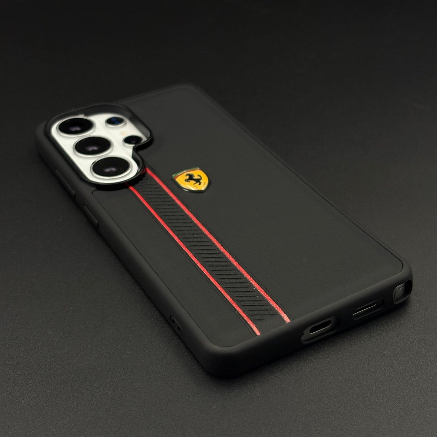 Luxury Sports Car FR Racing Red Stripe Case for Samsung Galaxy S26 Ultra with Bold Black-and-Red Motorsport Finish