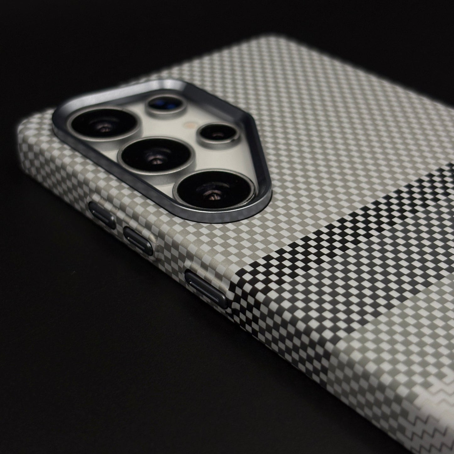 Aramid Texture Case Monochrome Stripe for Samsung Galaxy S25 Ultra Carbon Fibre Feel | Hidden MagSafe | Ultra Slim Fit
