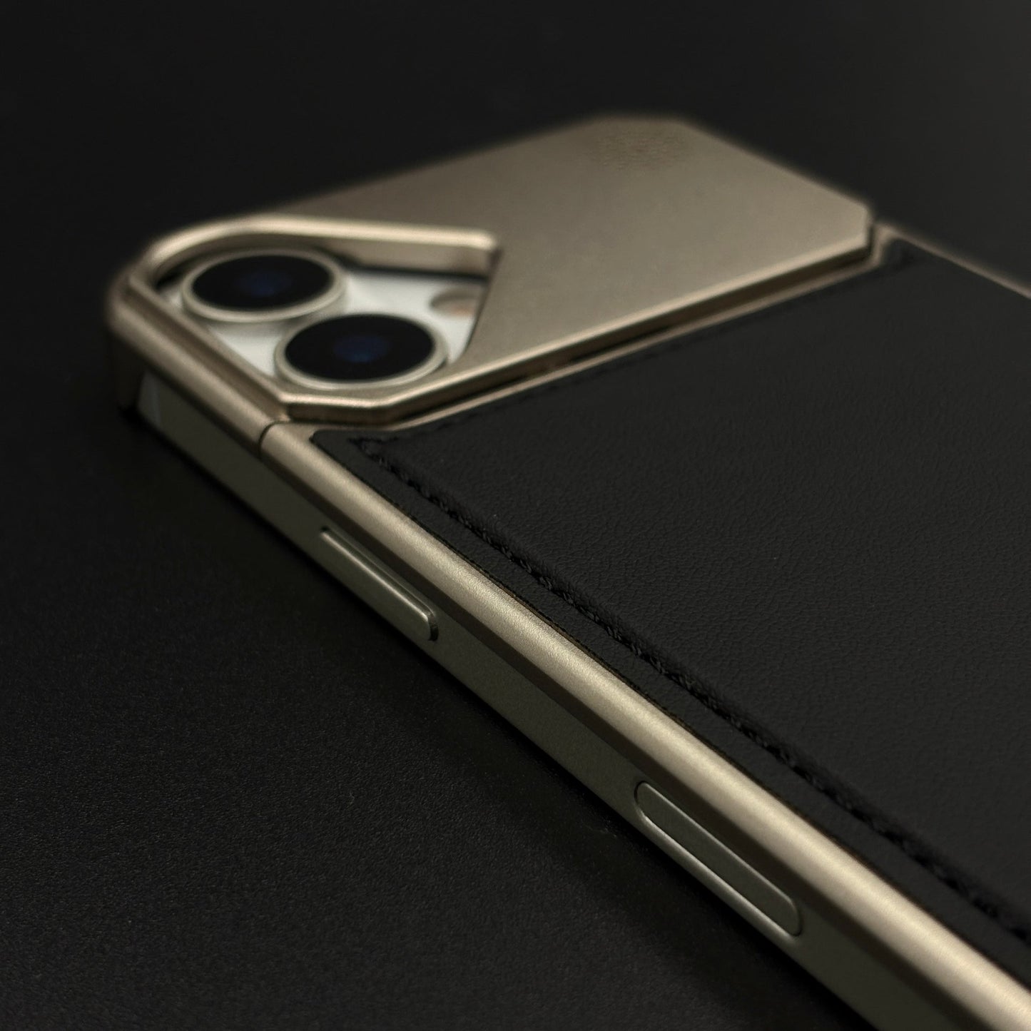 Aluminium Metal Leather Case Cover with Hidden MagSafe for iPhone 17