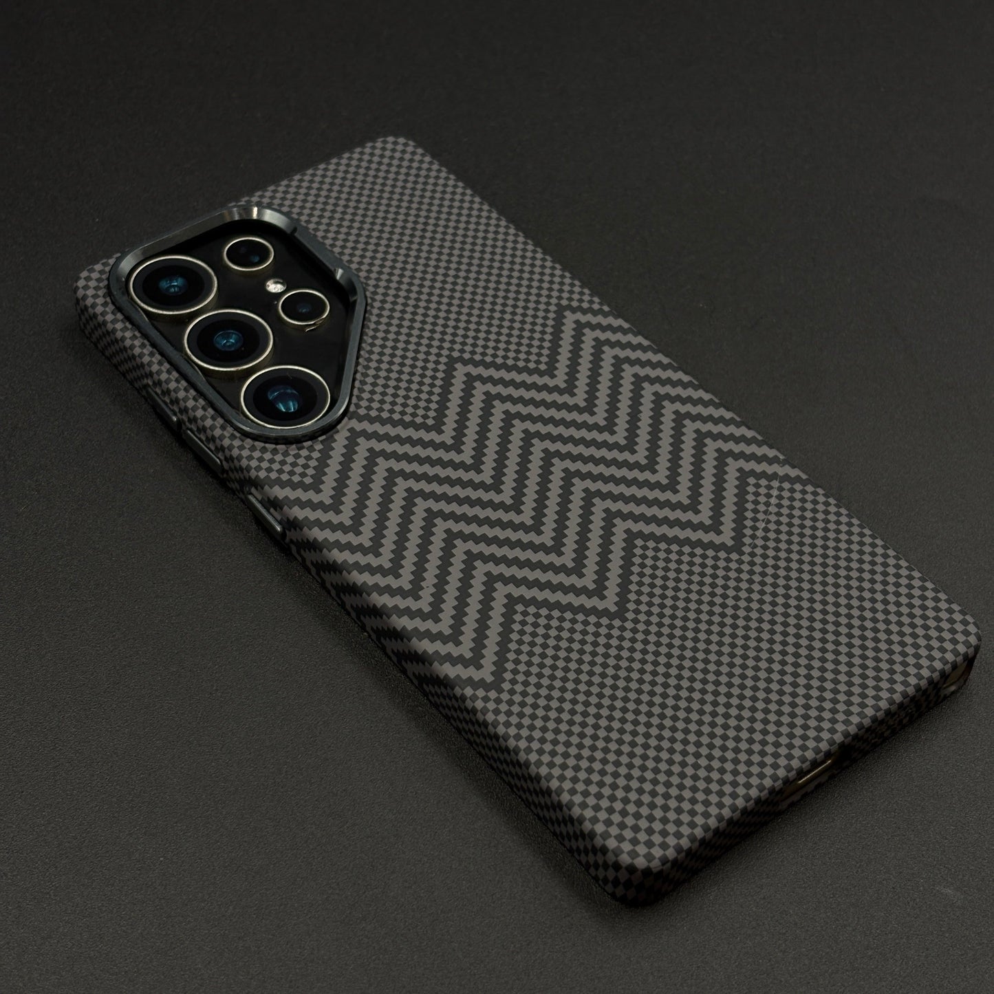 Aramid Texture Case Dual Tone Black for Samsung Galaxy S24 Ultra Carbon Fibre Feel | Hidden MagSafe | Ultra Slim Fit