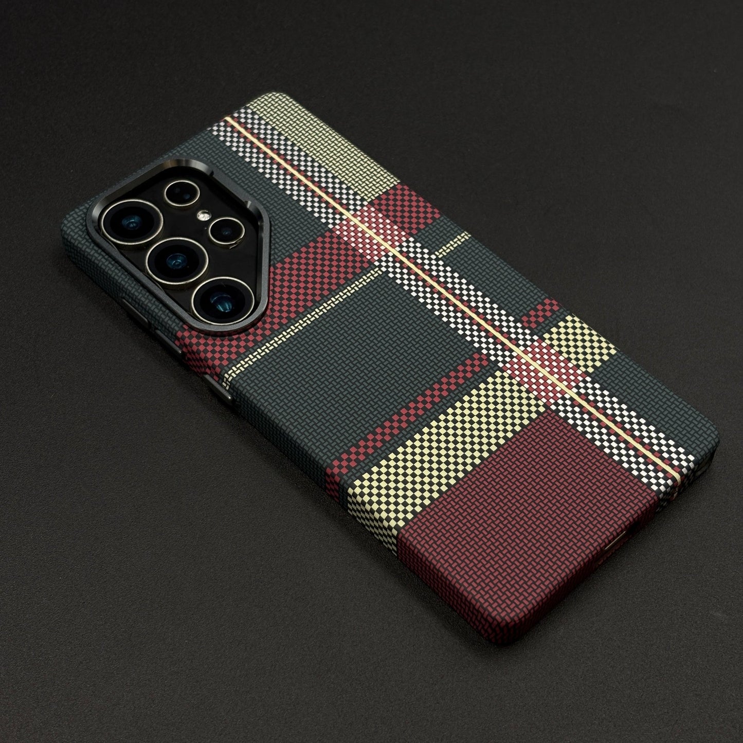 Aramid Texture Case Checkered Pattern for Samsung Galaxy S25 Ultra Carbon Fibre Feel | Hidden MagSafe | Ultra Slim Fit