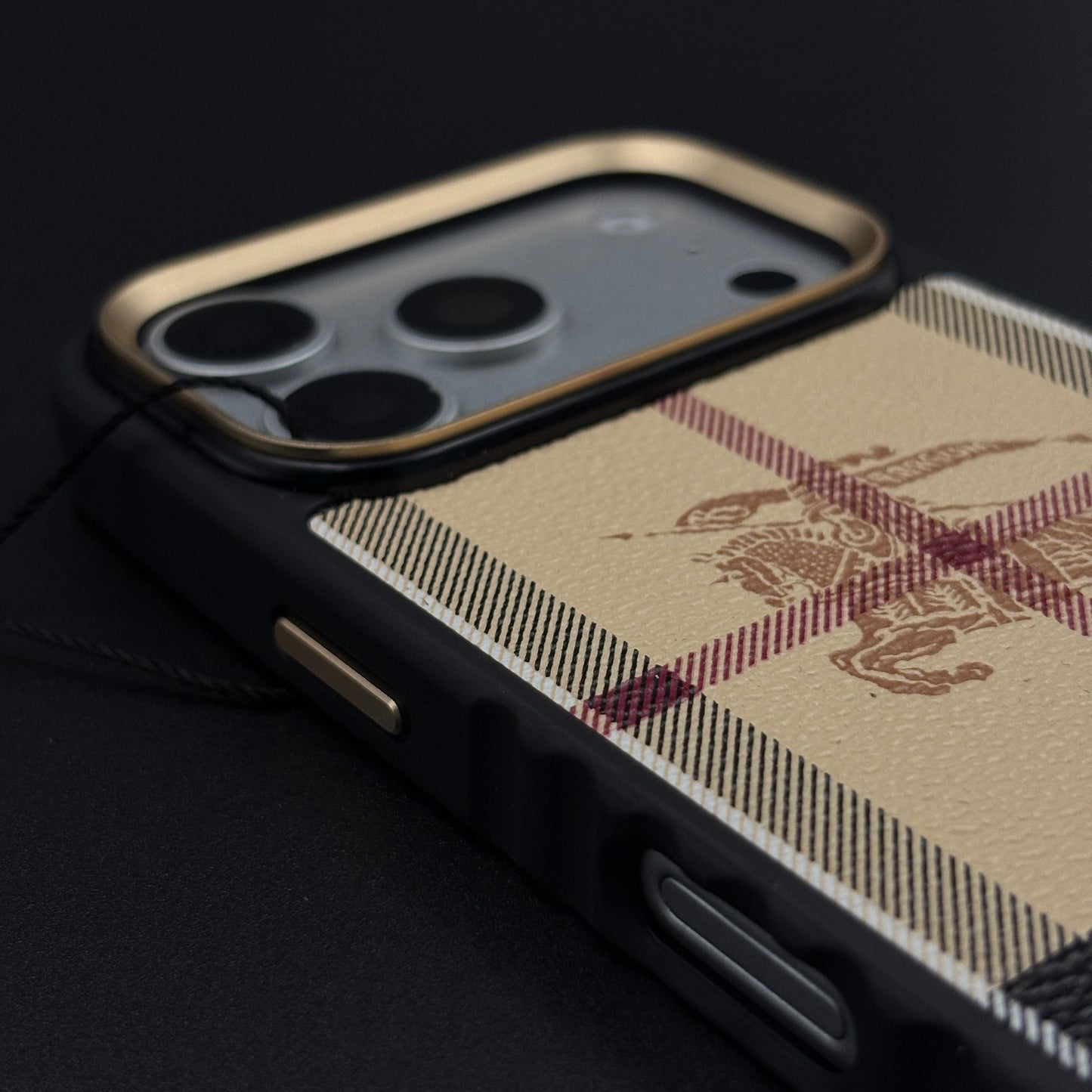 BBRY Luxe Heritage Plaid Case for iPhone 17 Series with Gold Accent and Classic Check Finish