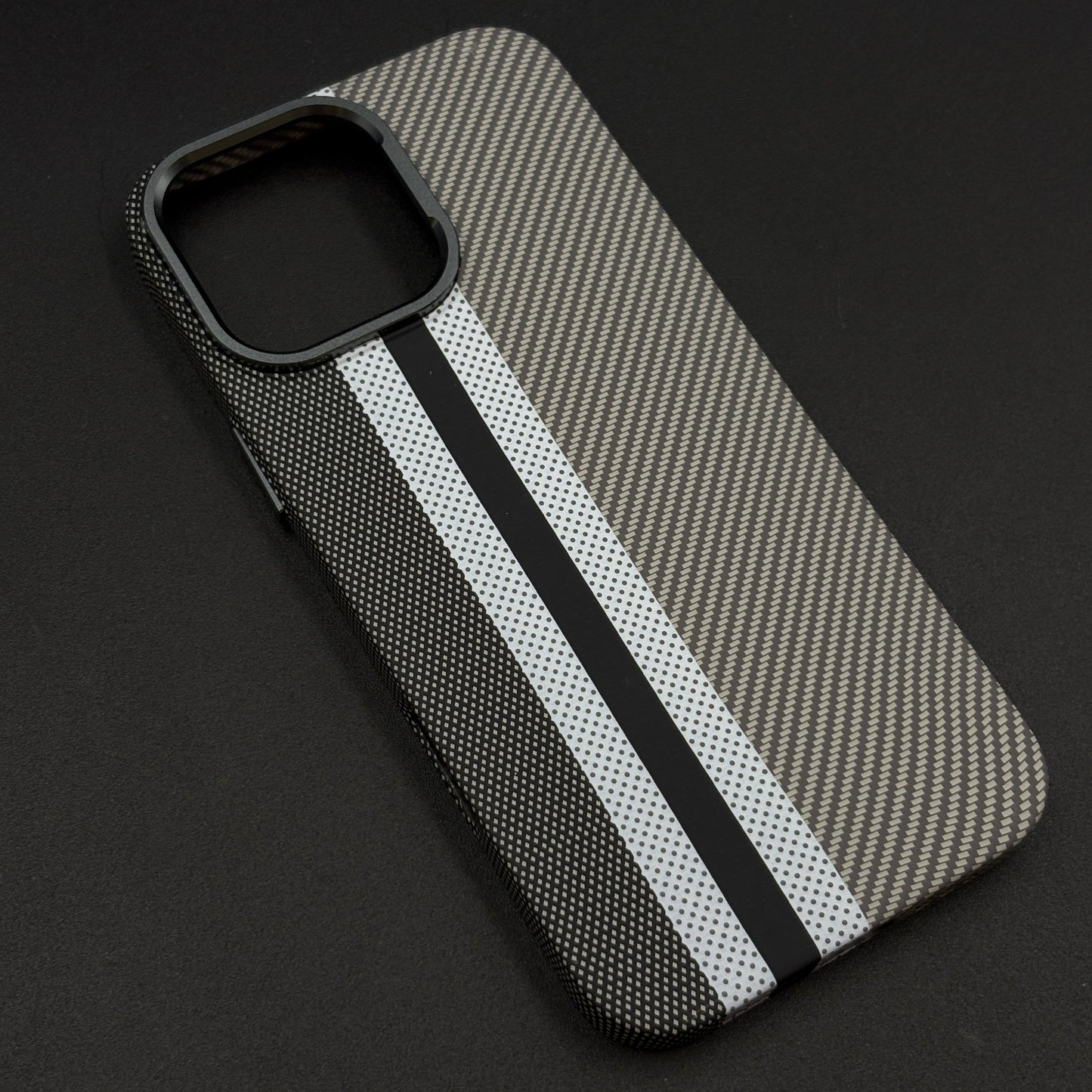 Aramid Texture Case Stripe Pattern Gray for iPhone Carbon Fibre Feel | Hidden MagSafe | Ultra Slim Fit