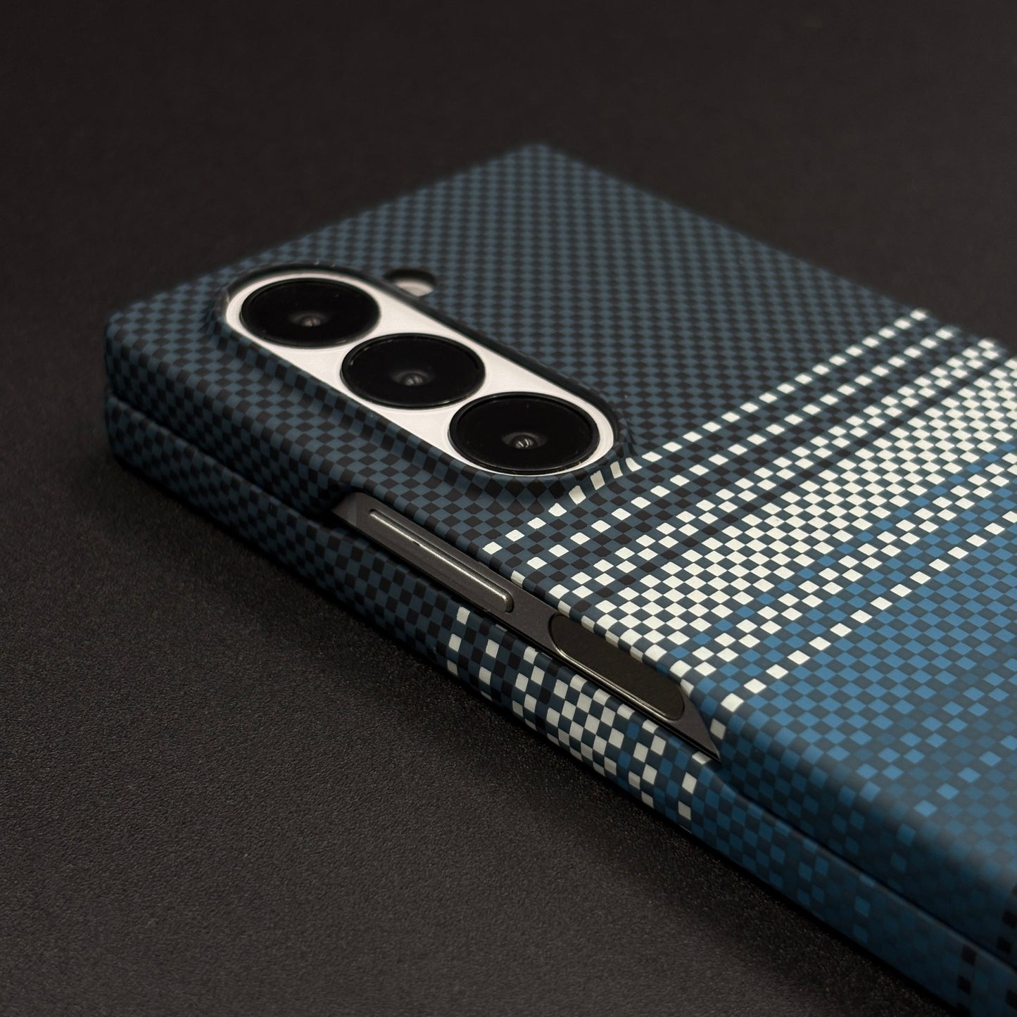 Samsung Galaxy Z Fold 7 Teal Premium Slim Case | Rare Aramid Texture Finish | Real Carbon Fibre Feel | Hidden MagSafe