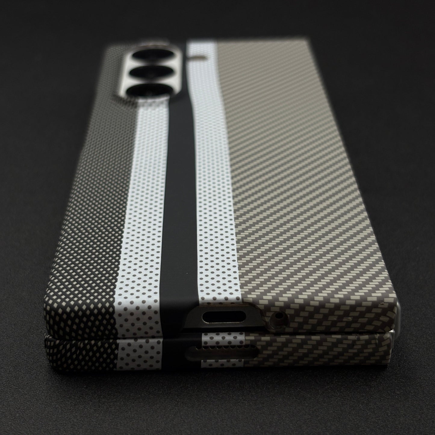 Aramid Texture Case Stripe Pattern Gray for Samsung Galaxy Z Fold 6 Carbon Fibre Feel | Hidden MagSafe | Ultra Slim Fit