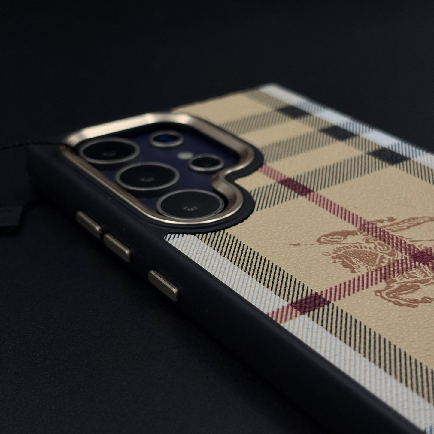 BBRY Luxe Heritage Plaid Case for Samsung Galaxy S24 Ultra with Gold Accent and Classic Check Finish