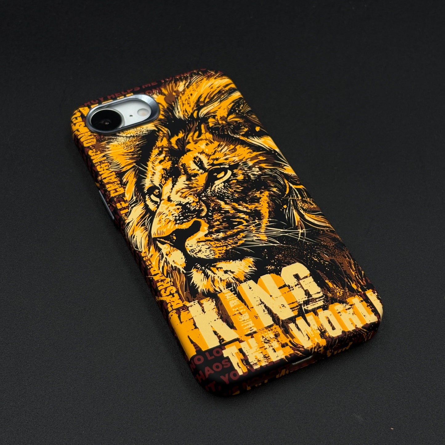 Aramid Texture Case Lion The King for iPhone 16E Carbon Fibre Feel | Hidden MagSafe | Ultra Slim Fit