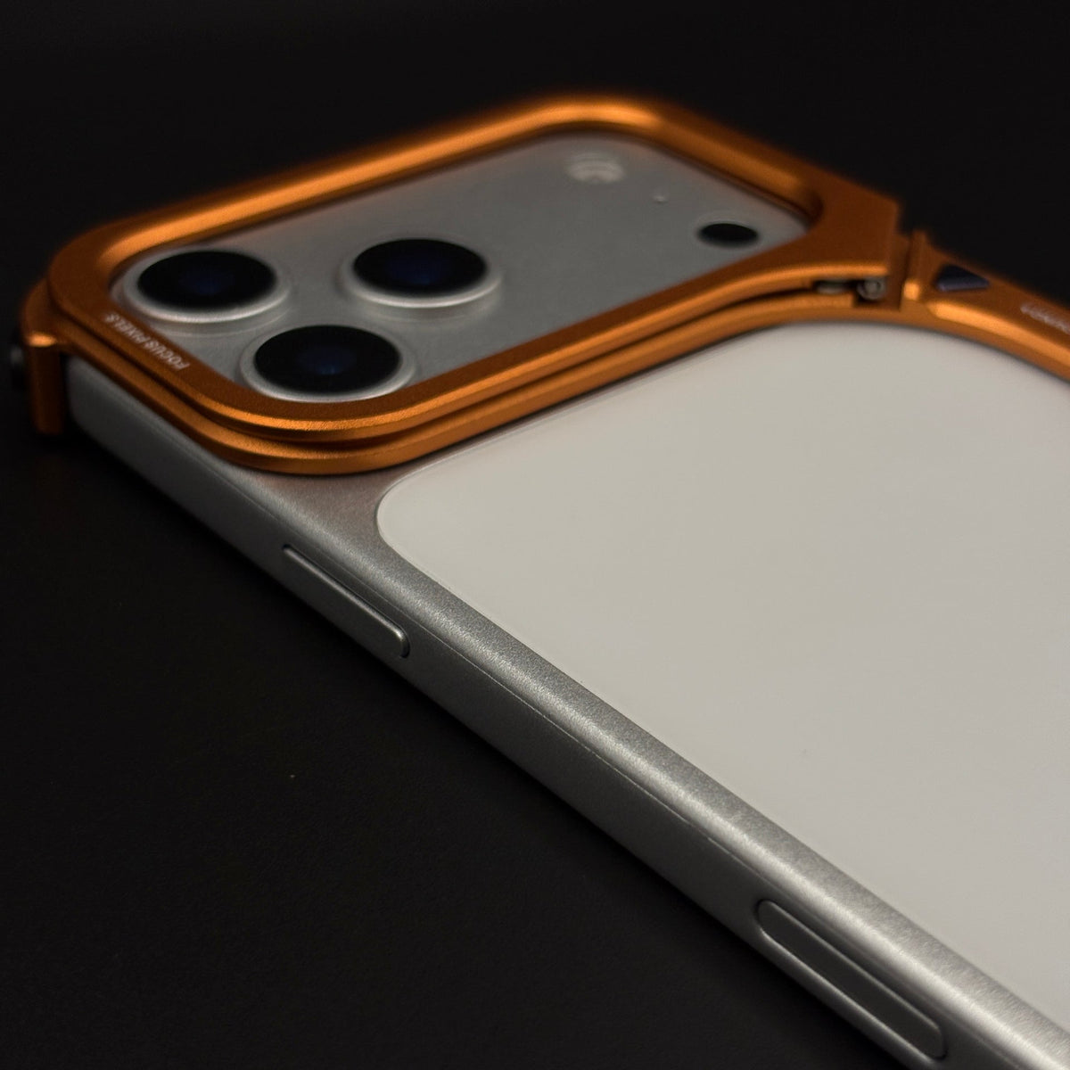 9 Shape Aluminum Metal Frameless Border Mobile Case Cover for iPhone 17 Series