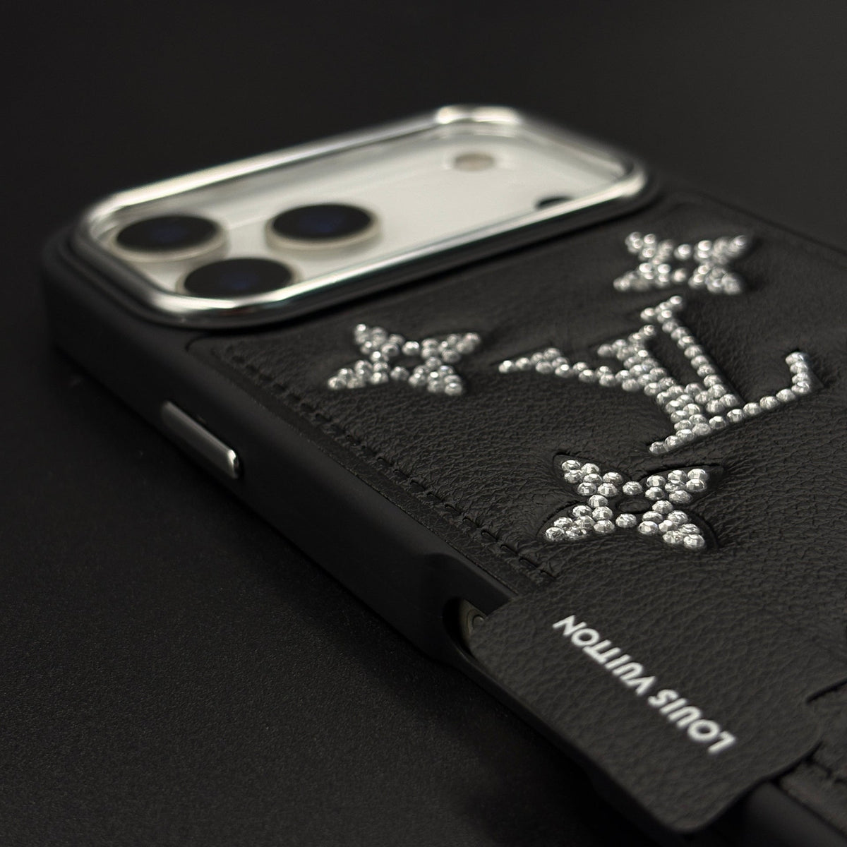 Luxury Fashion Brand Rhinestone Diamond Case for iPhone 17 Series