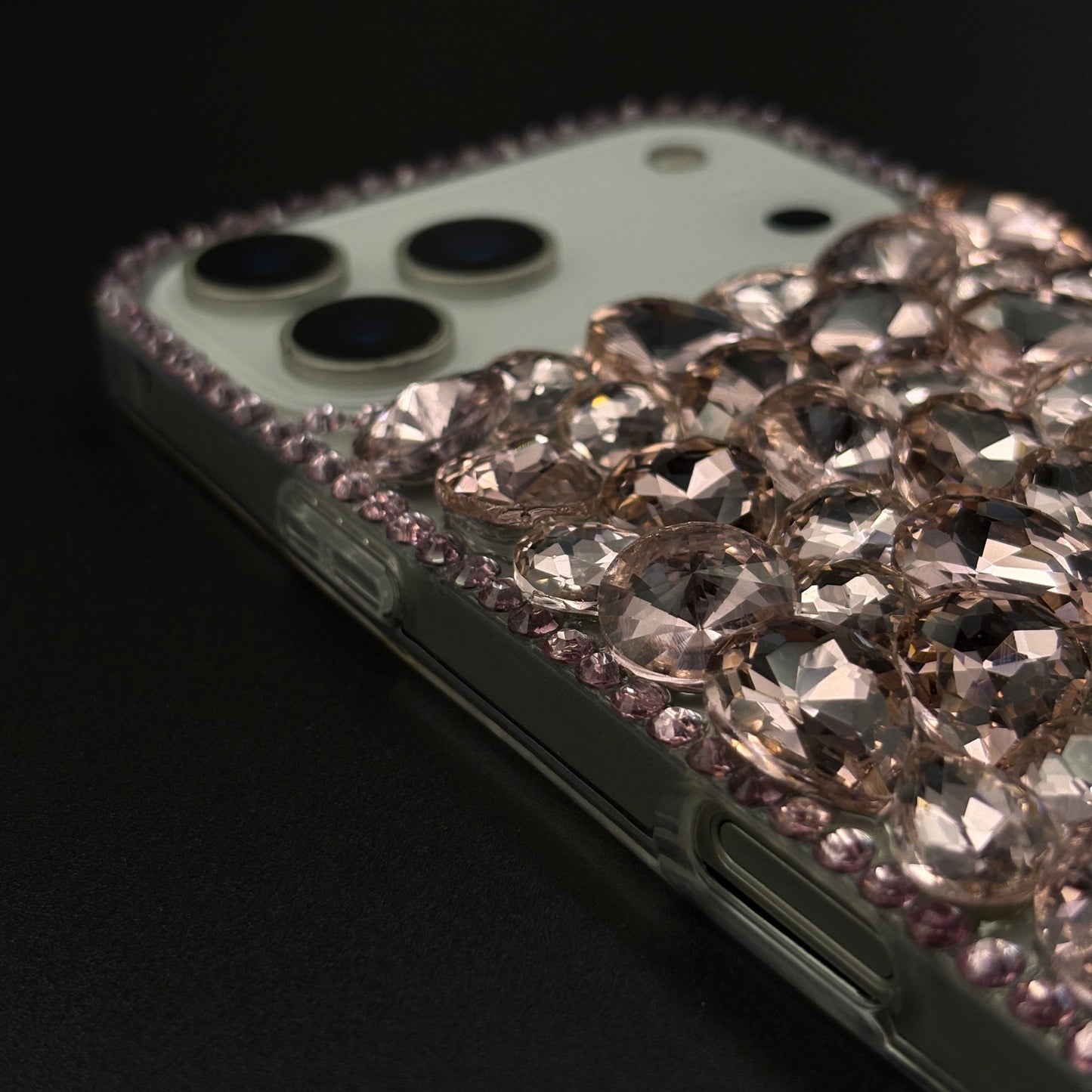 Gemstone Luxe Case for iPhone 17 Series with Crystal Embellishment and Elegant Sparkle