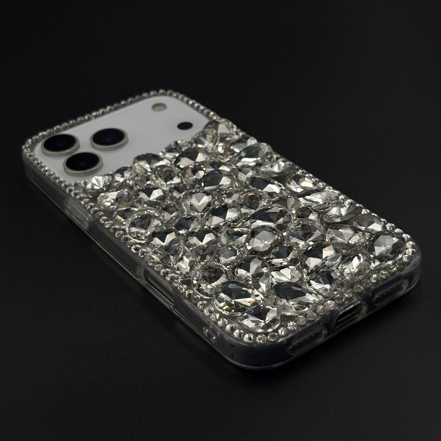 Gemstone Luxe Case for iPhone 17 Series with Crystal Embellishment and Elegant Sparkle