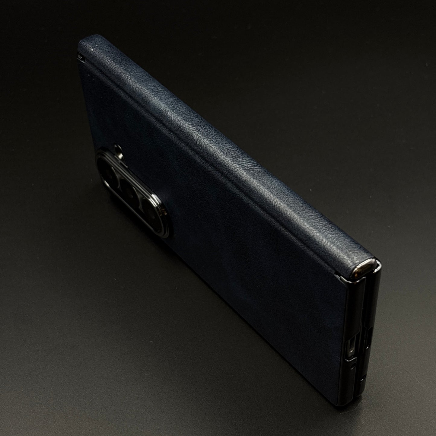 Protective Leather Case for Samsung Galaxy Z Fold 6 | Carbon Fibre Feel  | Front Display & Hinge Guard | Luxury Edition