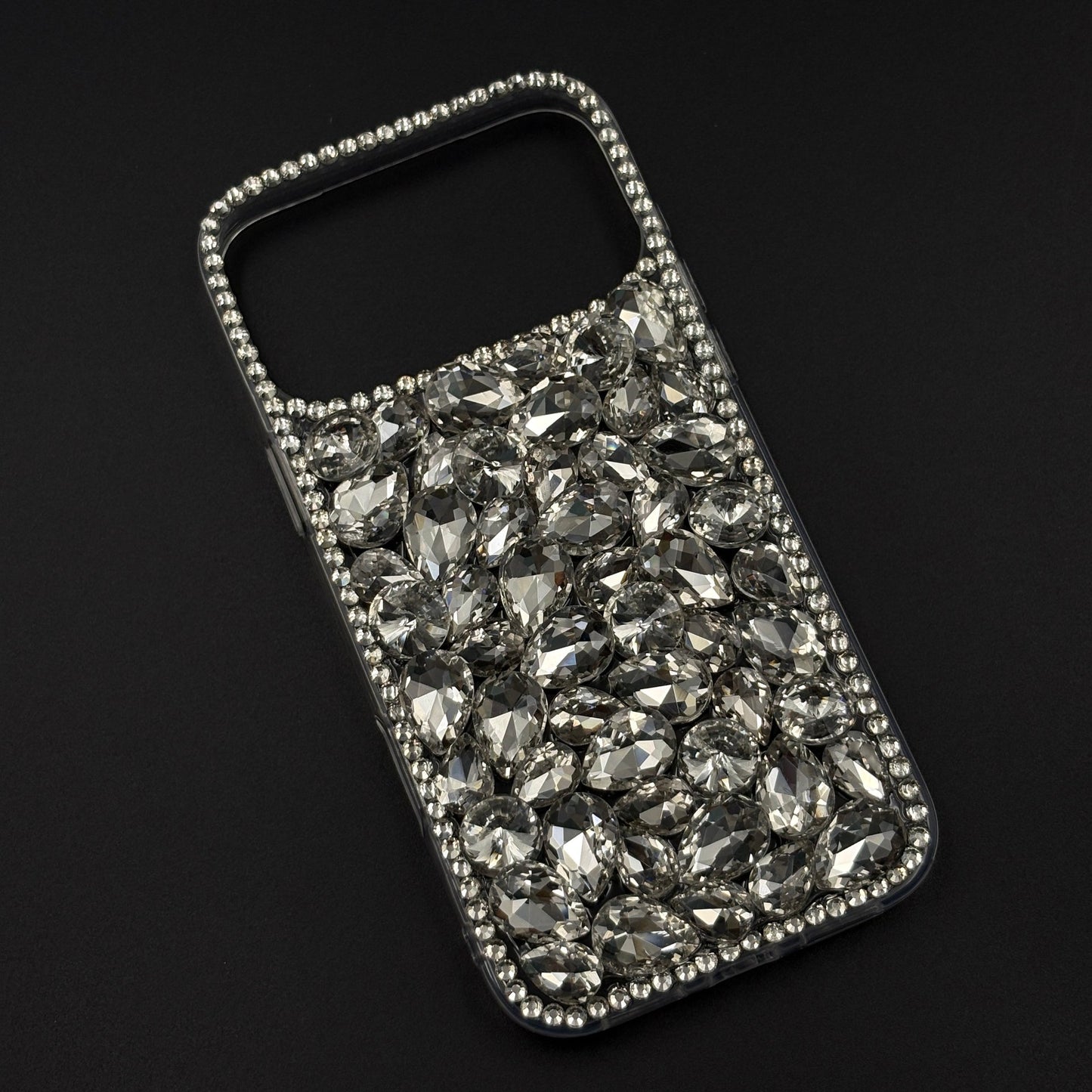 Gemstone Luxe Case for iPhone 17 Series with Crystal Embellishment and Elegant Sparkle