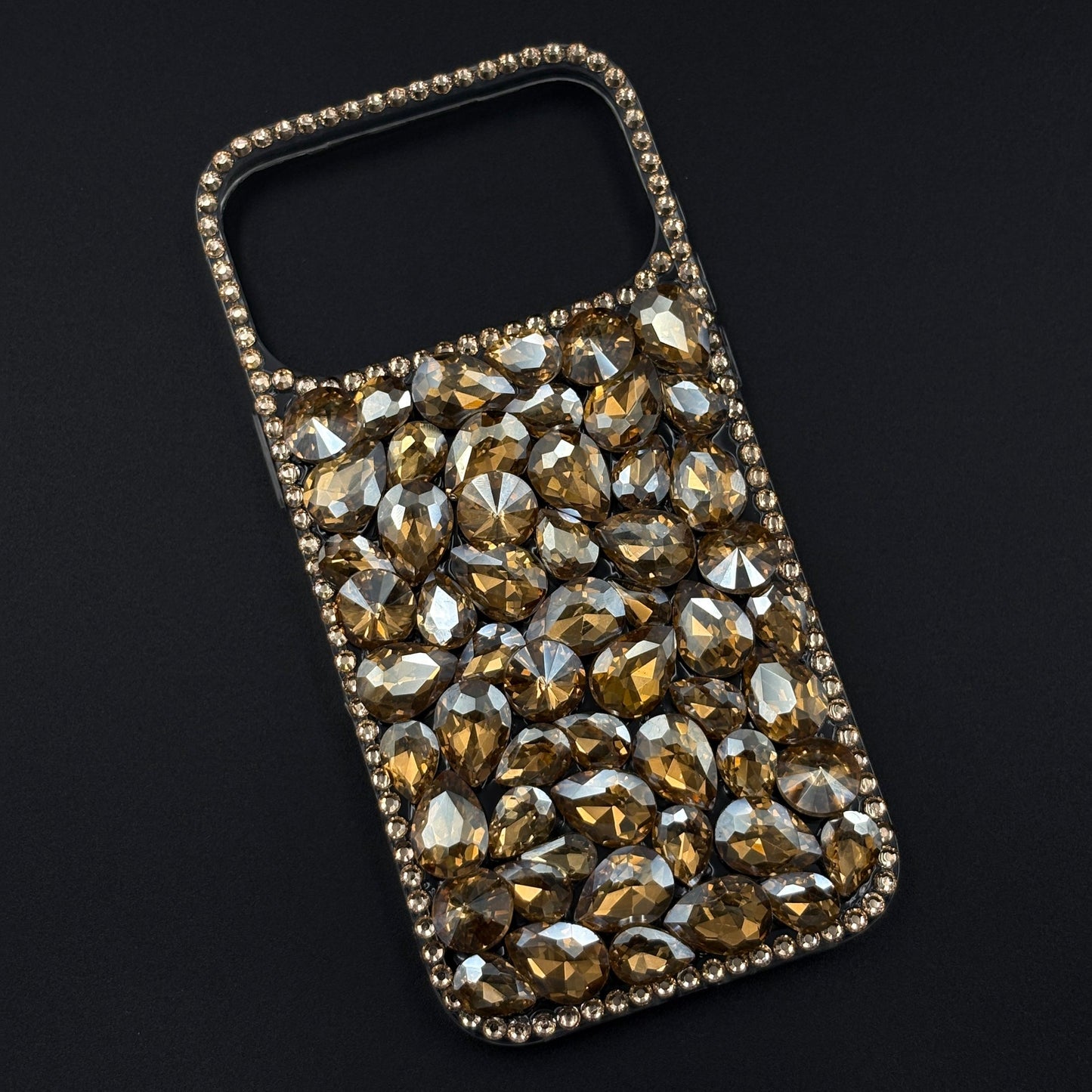 Gemstone Luxe Case for iPhone 17 Series with Crystal Embellishment and Elegant Sparkle