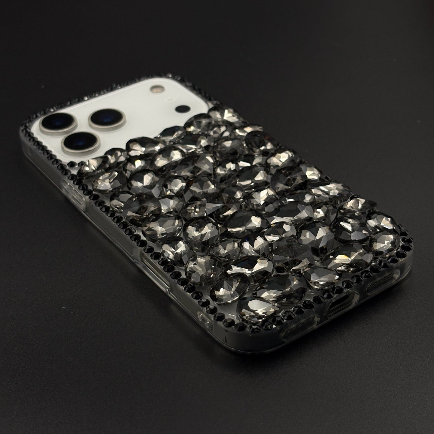 Gemstone Luxe Case for iPhone 17 Series with Crystal Embellishment and Elegant Sparkle
