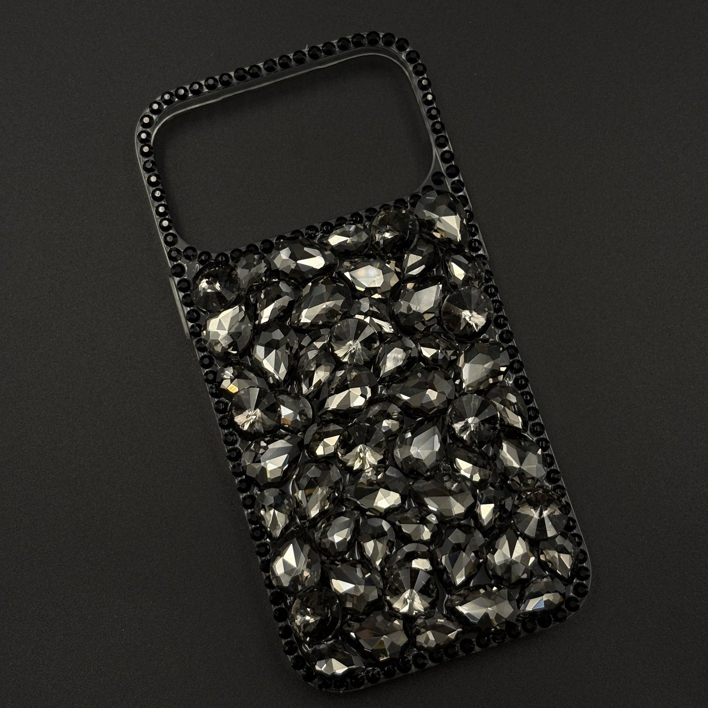 Gemstone Luxe Case for iPhone 17 Series with Crystal Embellishment and Elegant Sparkle