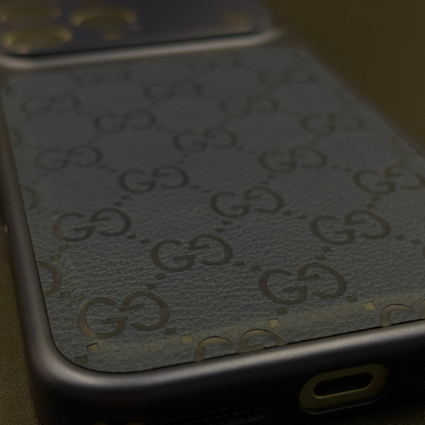GG Leather Case with Hidden MagSafe and Camera Protection for iPhone 17 Series