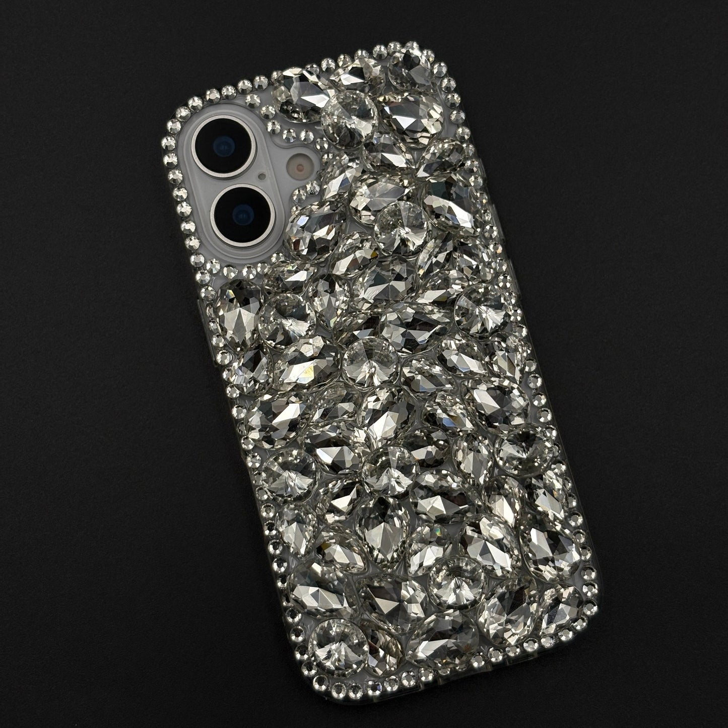Gemstone Luxe Case for iPhone 17 with Crystal Embellishment and Elegant Sparkle