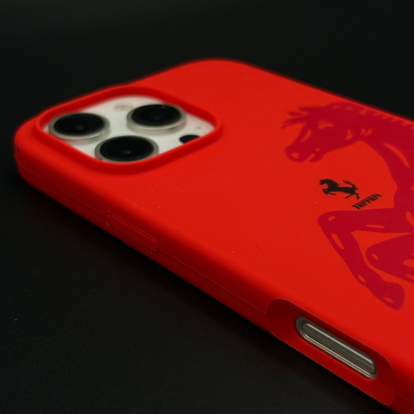 iPhone Sport Series FR Horse Premium Liquid Silk Red Silicone Case
