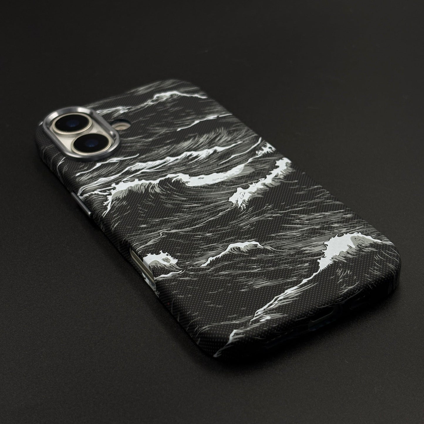 Wave Pattern Black Carbon Fiber Textured Hidden MagSafe Case Cover for iPhone 17