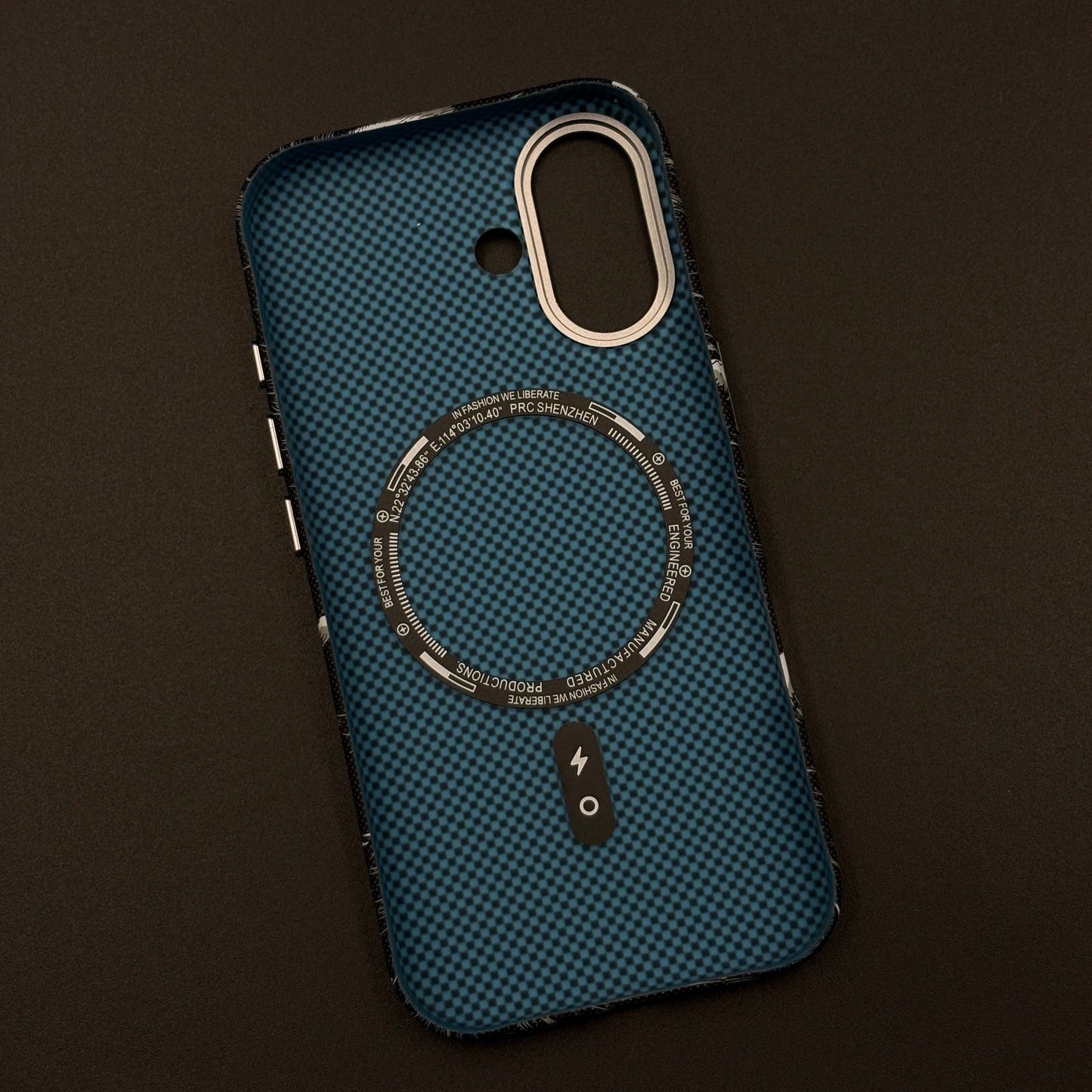 Wave Pattern Black Carbon Fiber Textured Hidden MagSafe Case Cover for iPhone 17