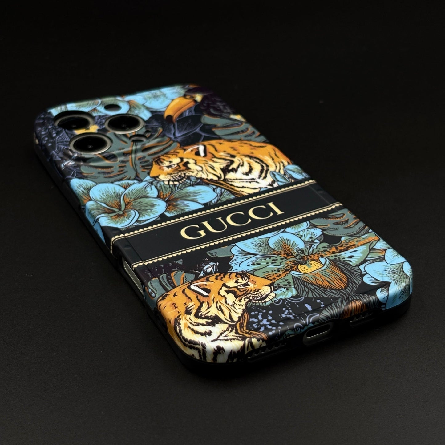 iPhone 15 Series Luxury GG Tiger Design Camera Protection Case Cover