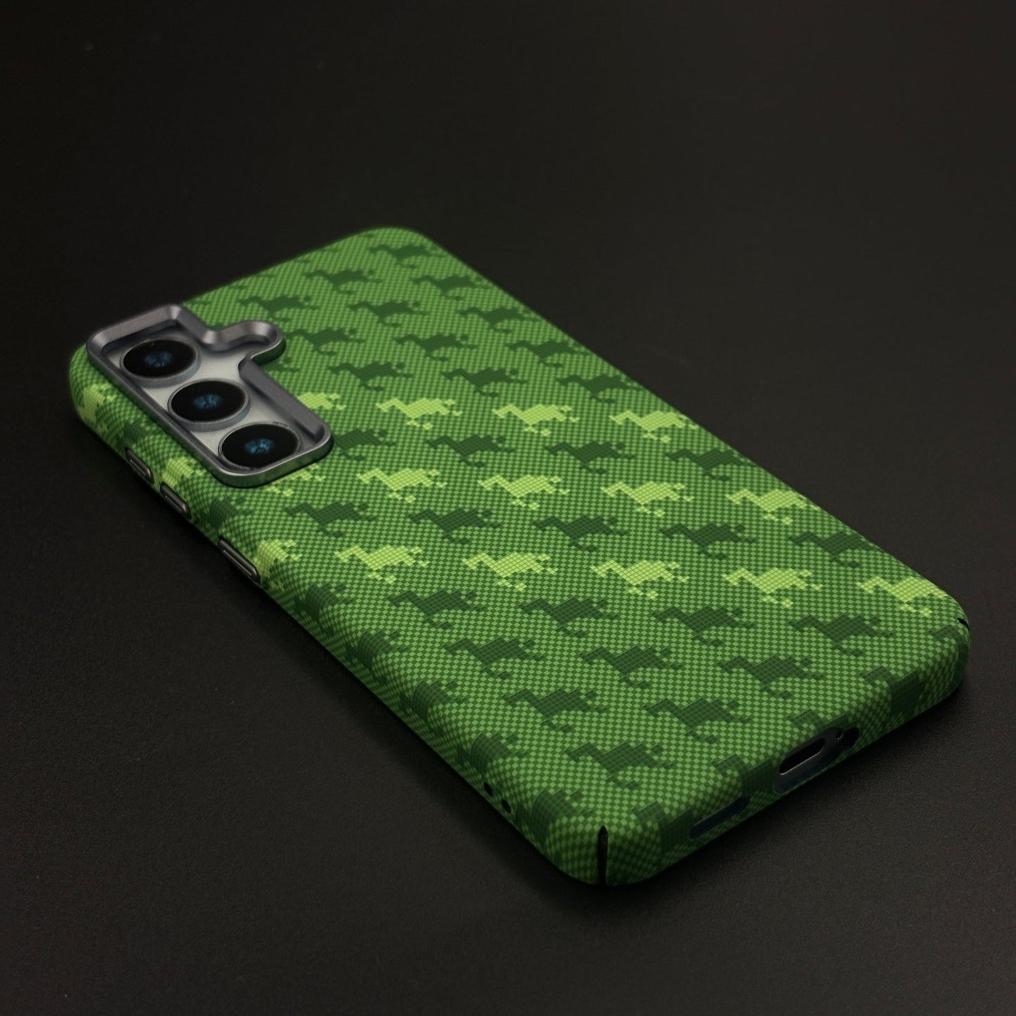 Grid Luxe Carbon Fibre Hidden MagSafe Case for Samsung Galaxy S24 | S25