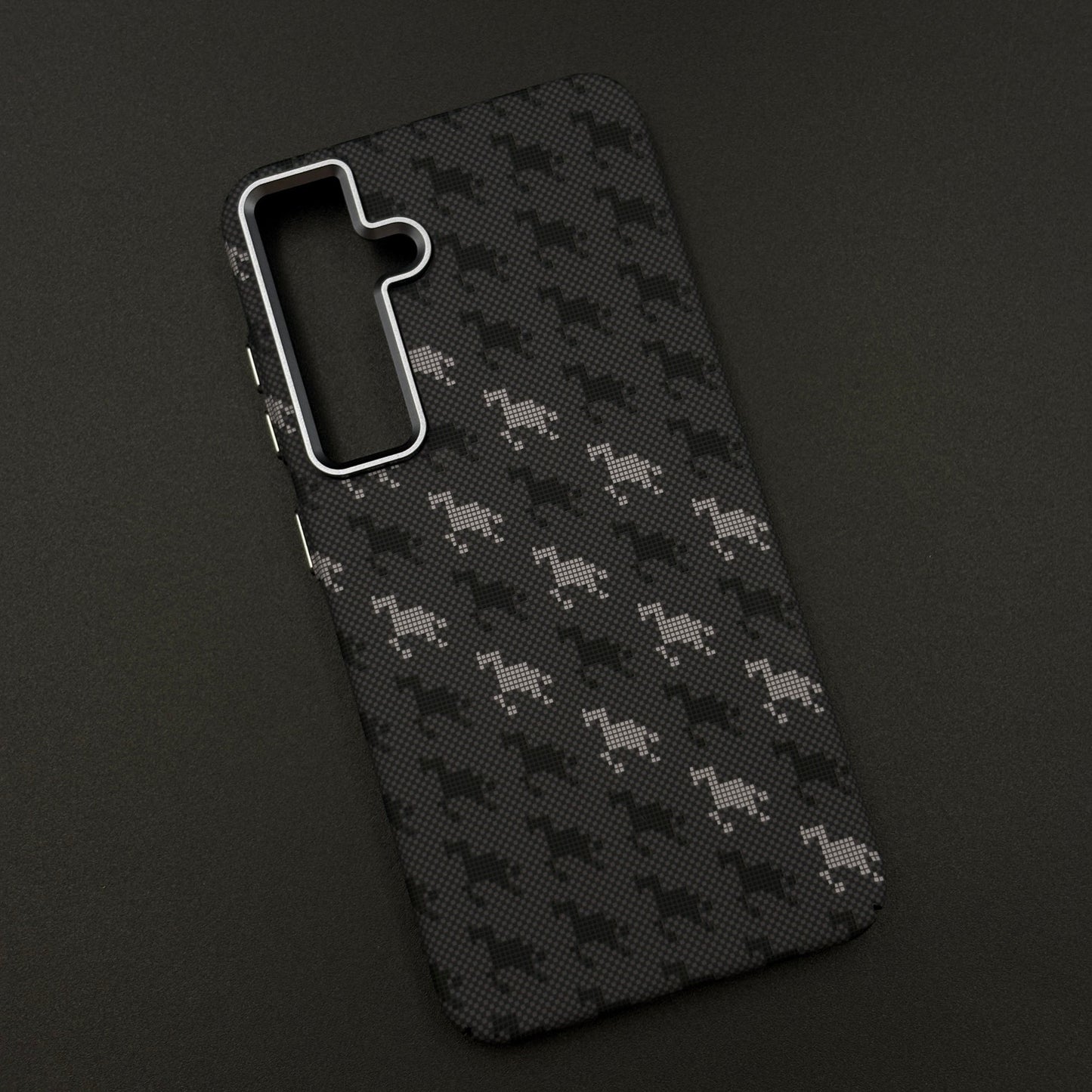 Grid Luxe Carbon Fibre Hidden MagSafe Case for Samsung Galaxy S24 | S25
