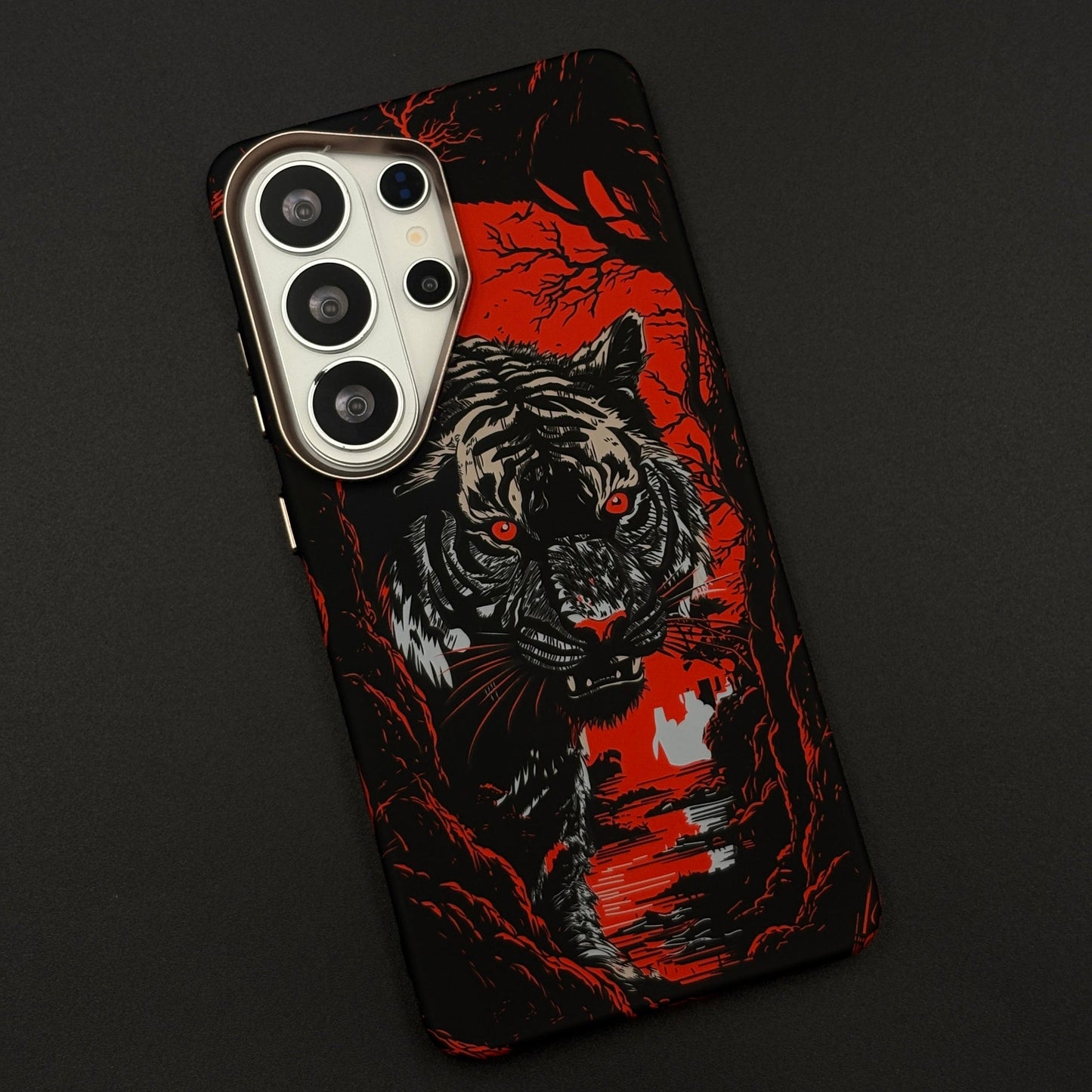 Tiger Flame Noir Carbon Fiber Hidden MagSafe Case for Samsung Galaxy S26 Ultra