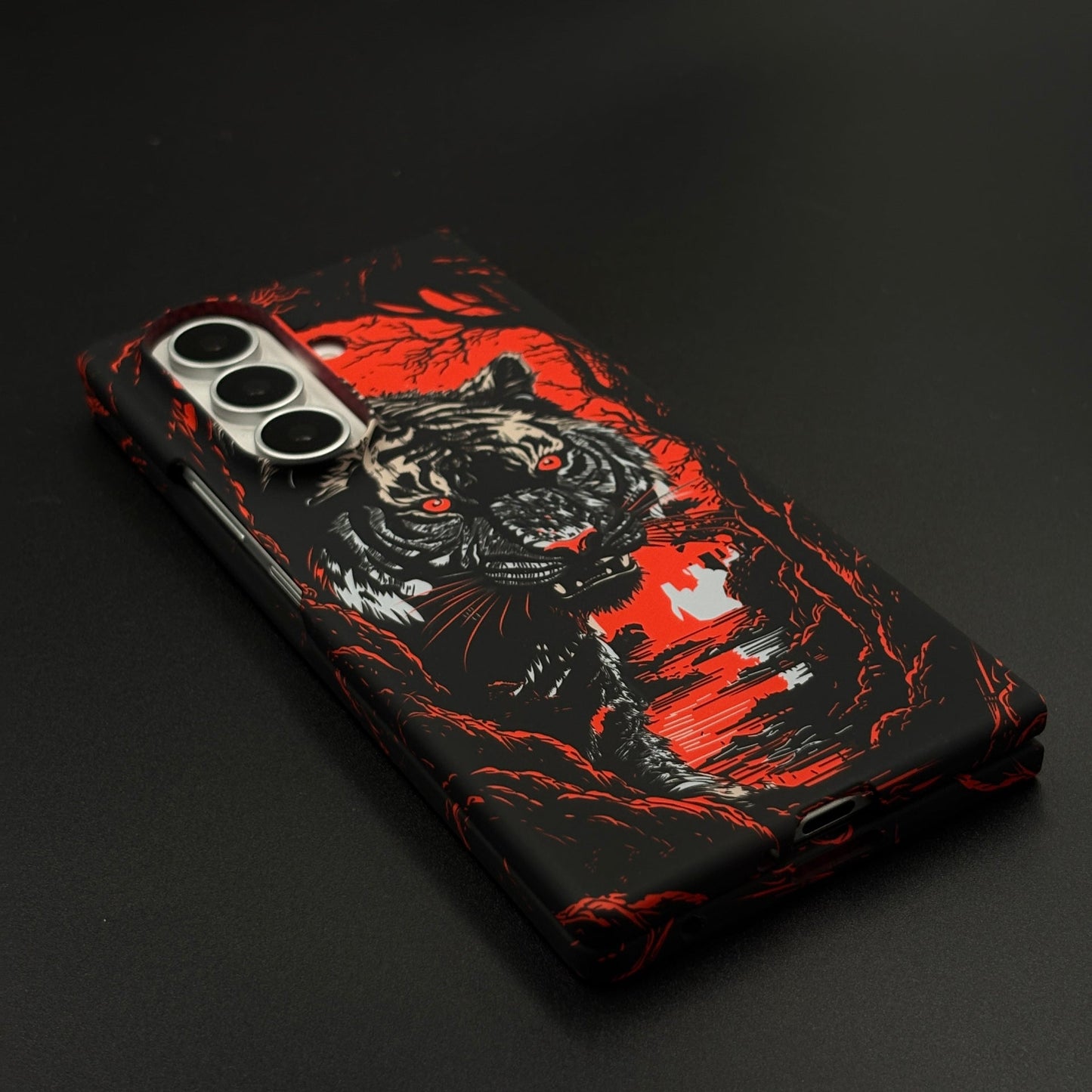 Tiger Flame Noir Carbon Fiber Hidden MagSafe Case for Samsung Galaxy Z Fold 7
