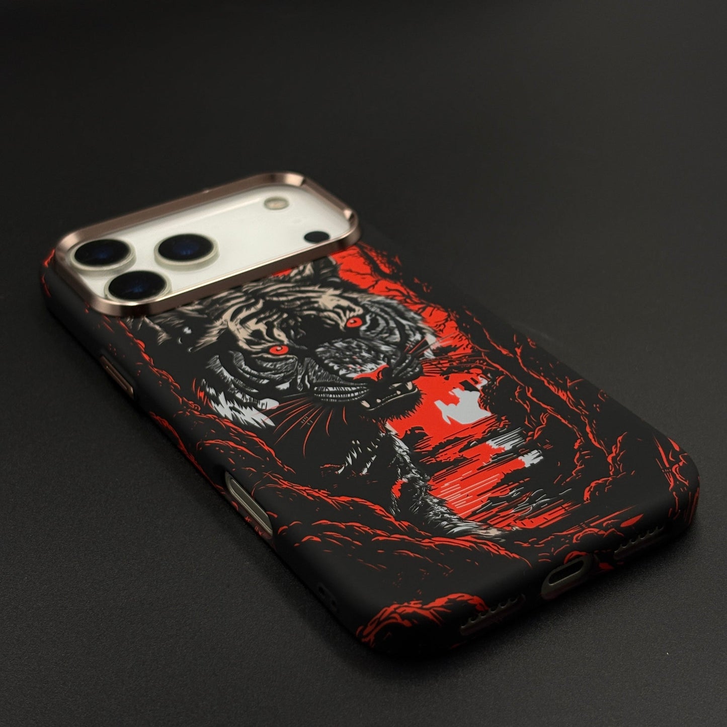 Tiger Flame Noir Carbon Fiber Hidden MagSafe Case for iPhone 17 Series