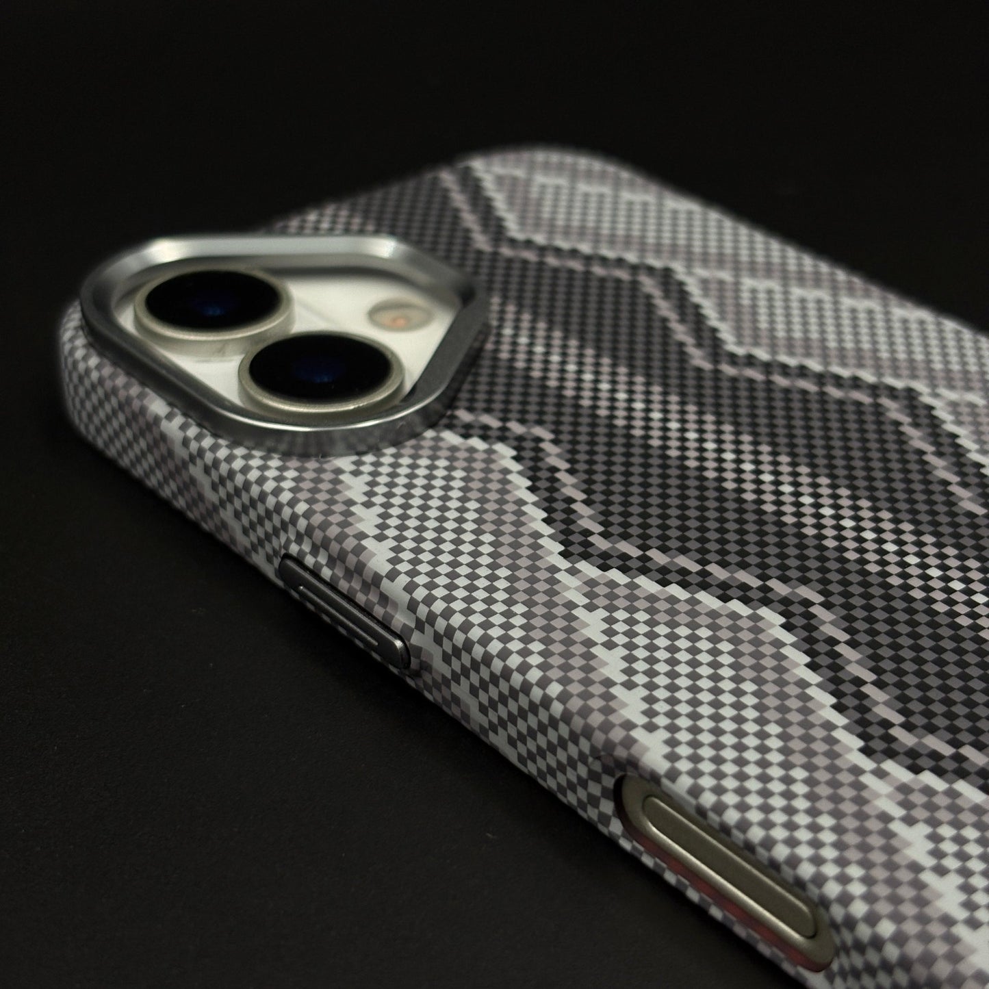 Storm Grey Zigzag Case Slim Mobile Case Cover for iPhone 17 | Rare Aramid Texture Finish | Real Carbon Fibre Feel | Hidden MagSafe