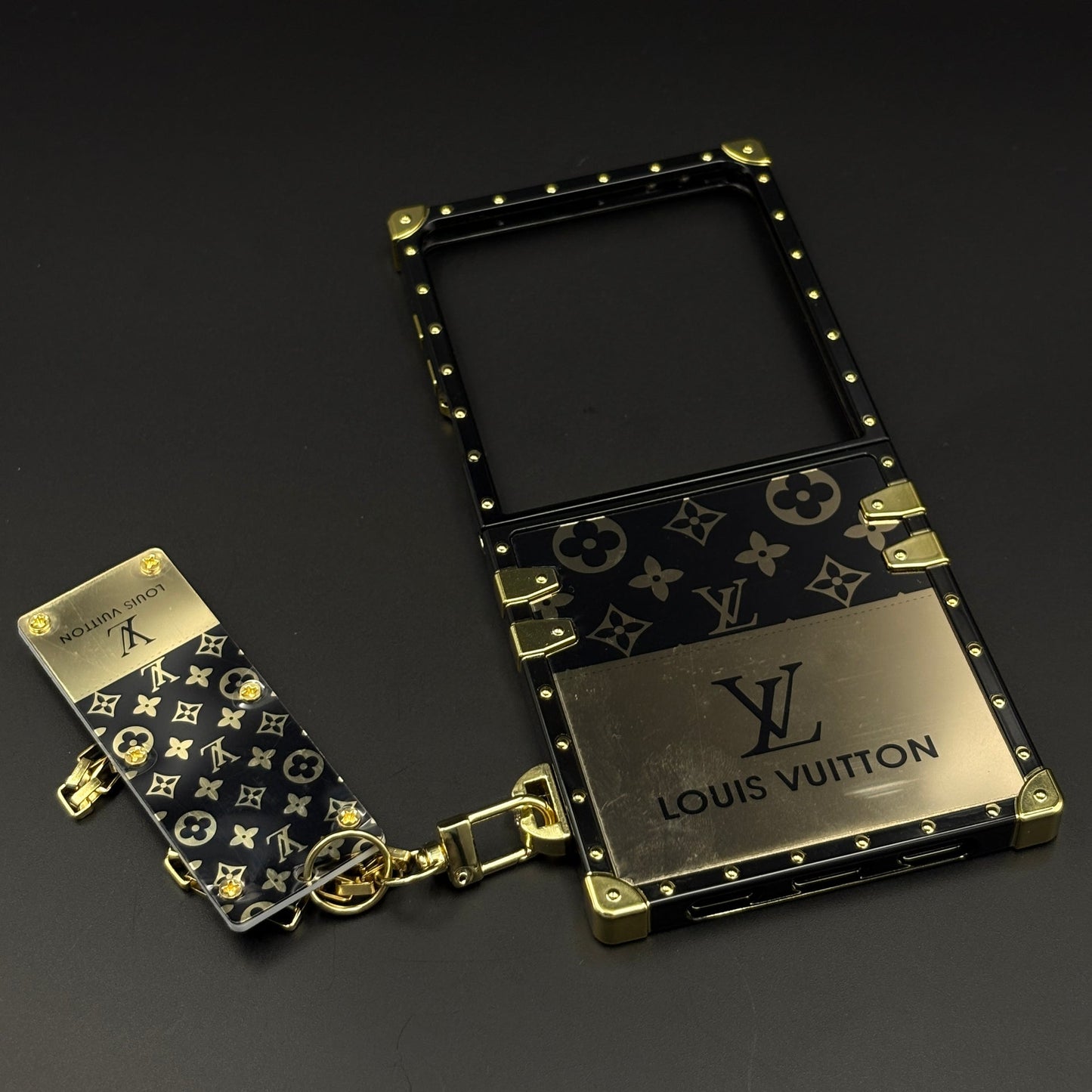 Luxury Trunk Case with Chain for Samsung Galaxy Z Flip 7 Designer | Gold Monogram