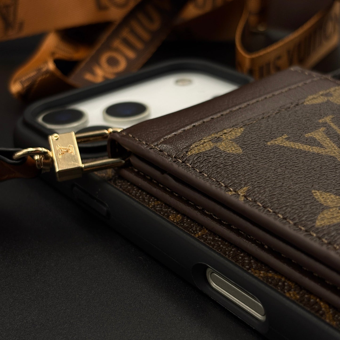 Luxury Fashion Brand Monogram Cardholder Sling Case with Mirror for iPhone 17 Series
