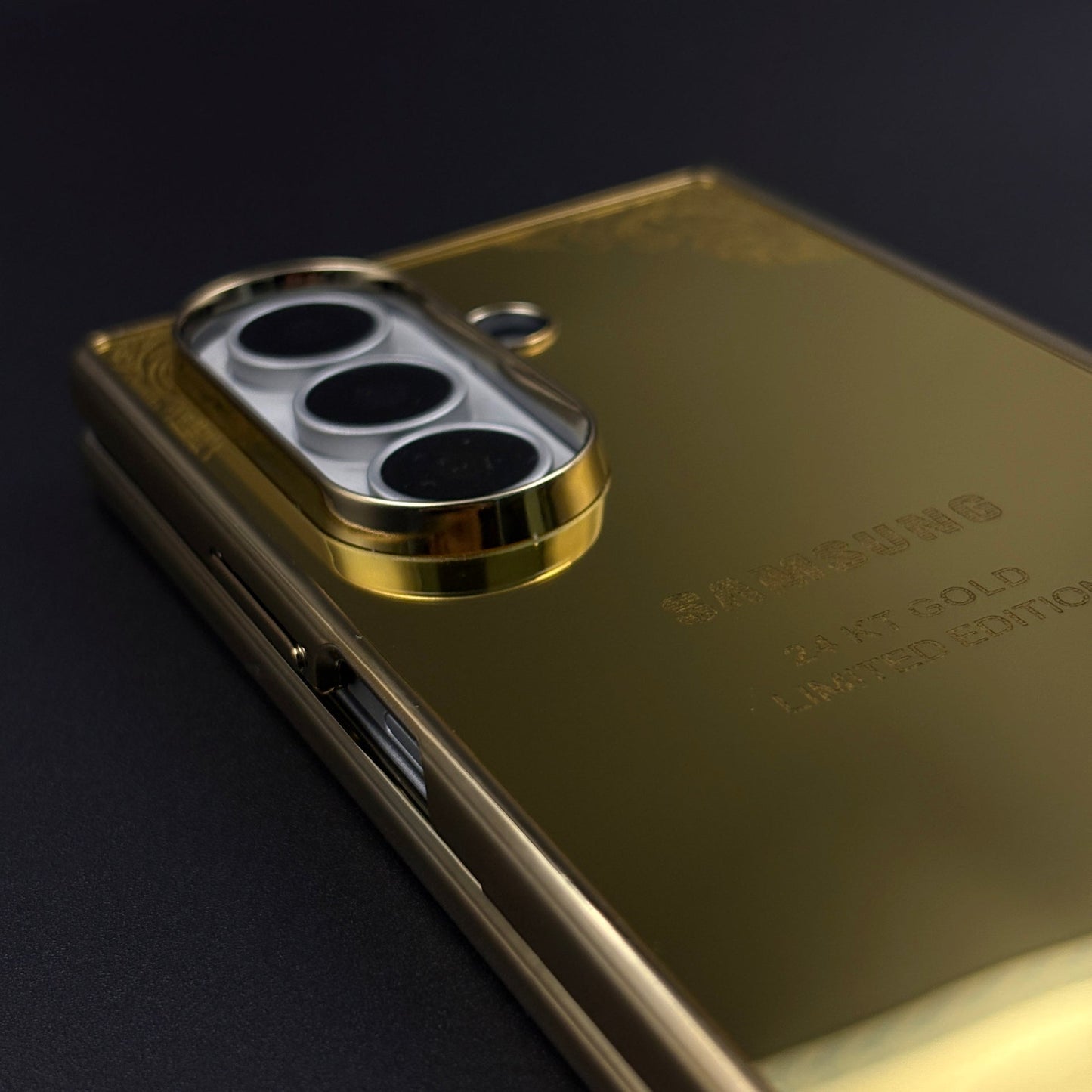 Handcrafted 24K Gold-Plated Samsung Galaxy Z Fold 8 Ultra Case