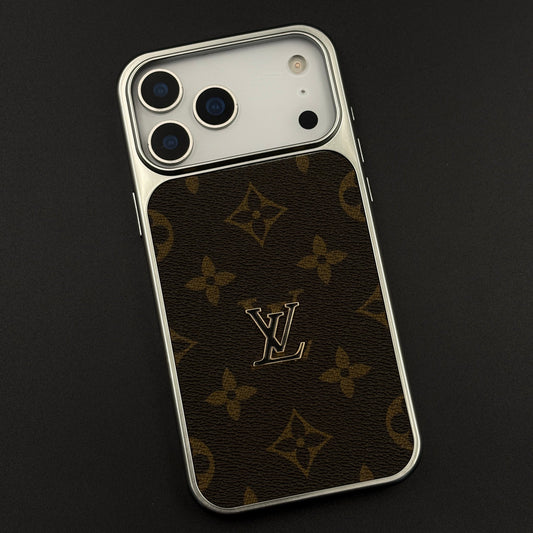 Luxury Fashion Brand Leather-Texture Case with Metallic Logo for iPhone 17 Series